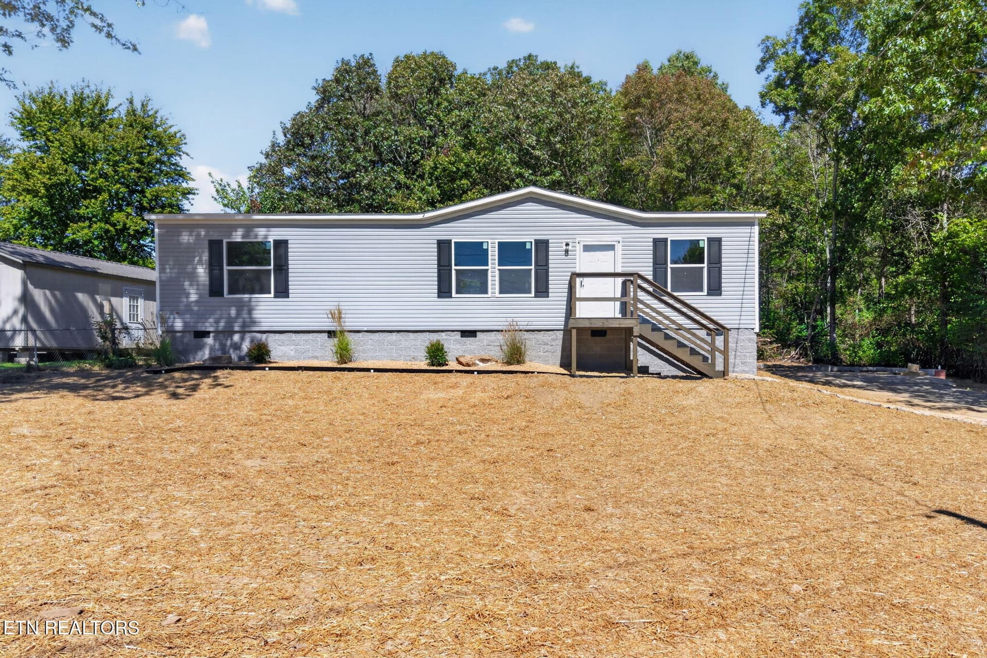 736 Shadberry Drive, Crossville, TN 38572