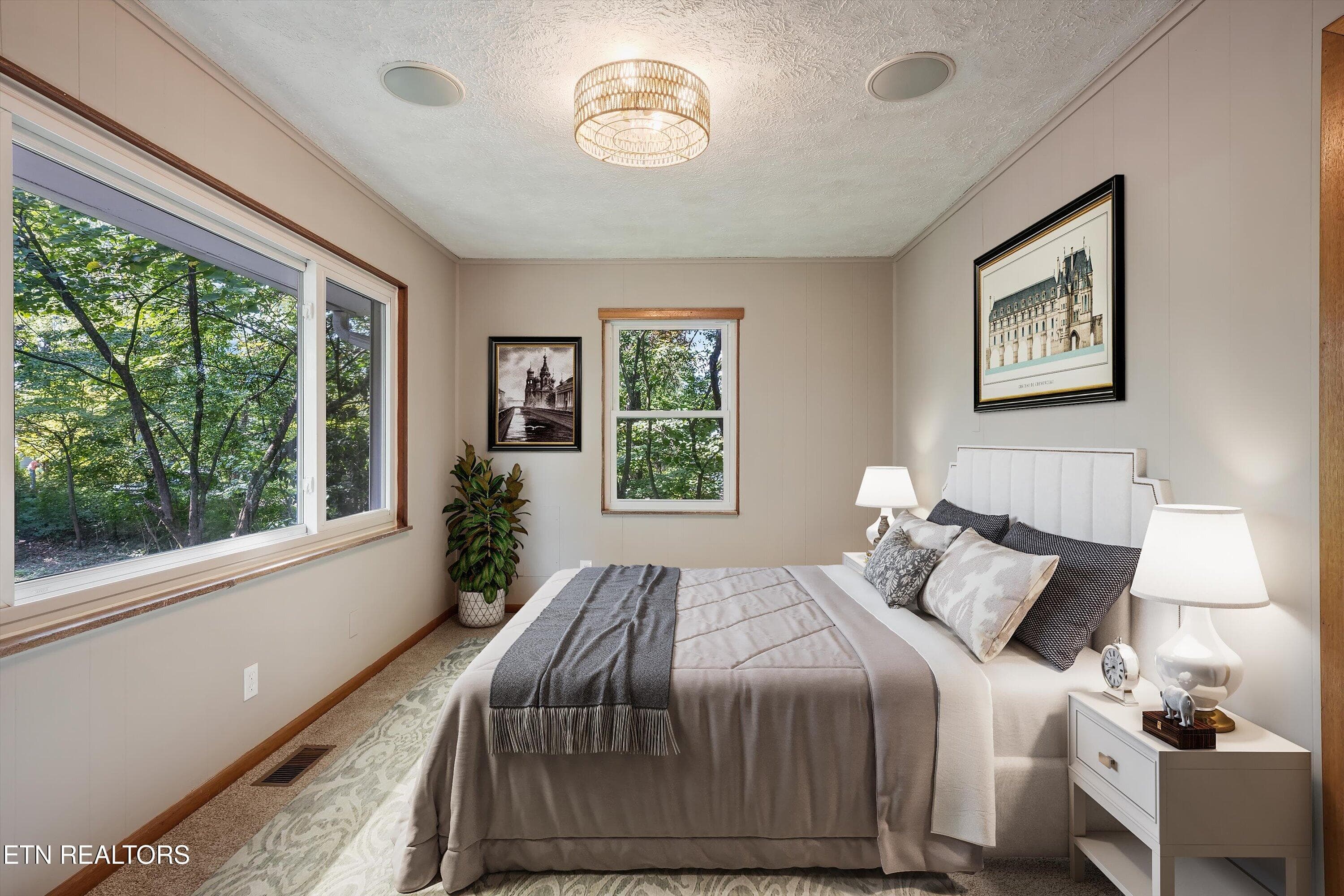 VIRTUALLY STAGED - 2837 Gaston Ave, Knoxville, TN 37917, Knoxville
