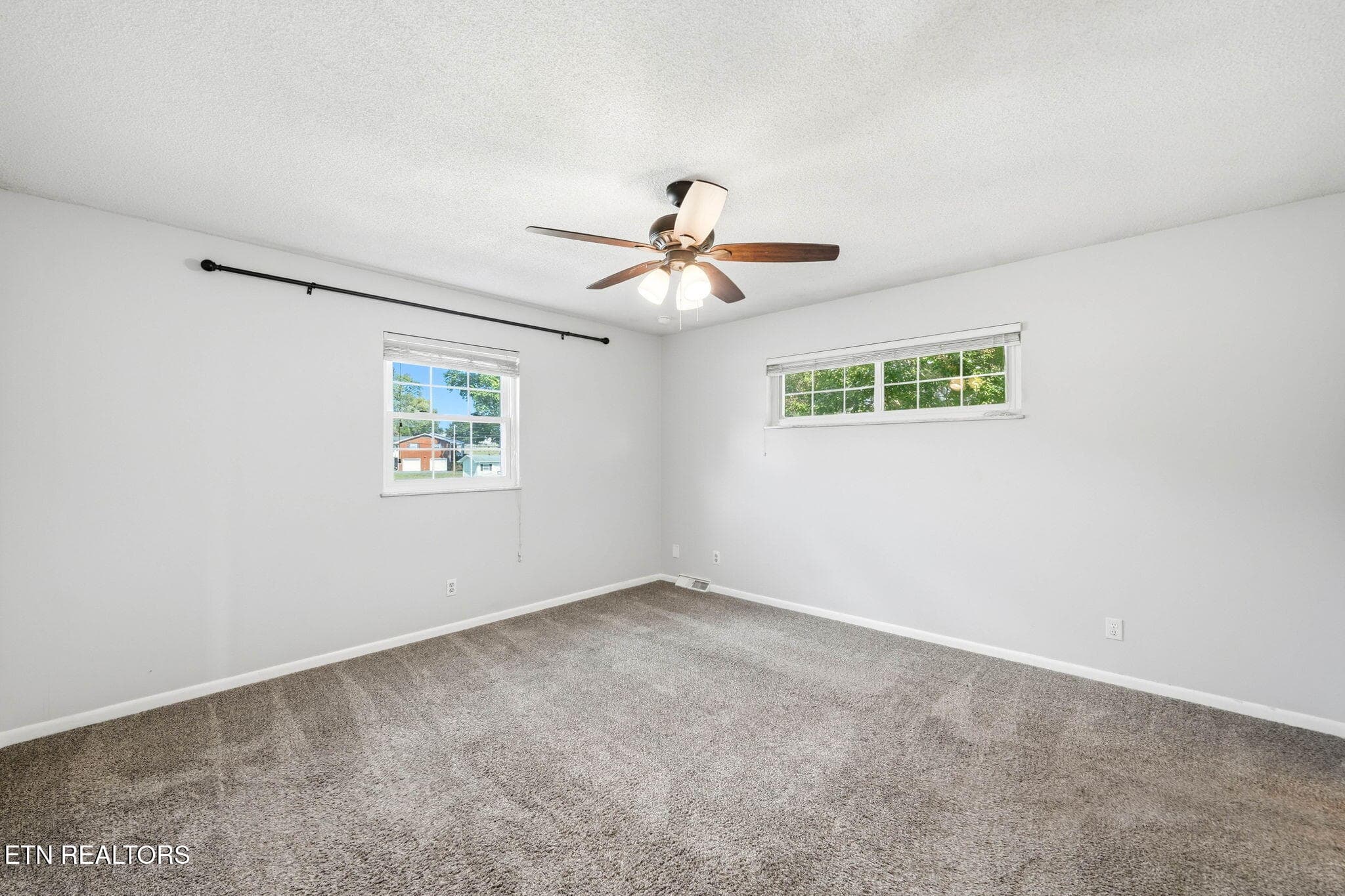 11-web-or-mls-7552 Berkshire Blvd-19 - 7552 Berkshire Blvd, Powell, TN 37849, Powell