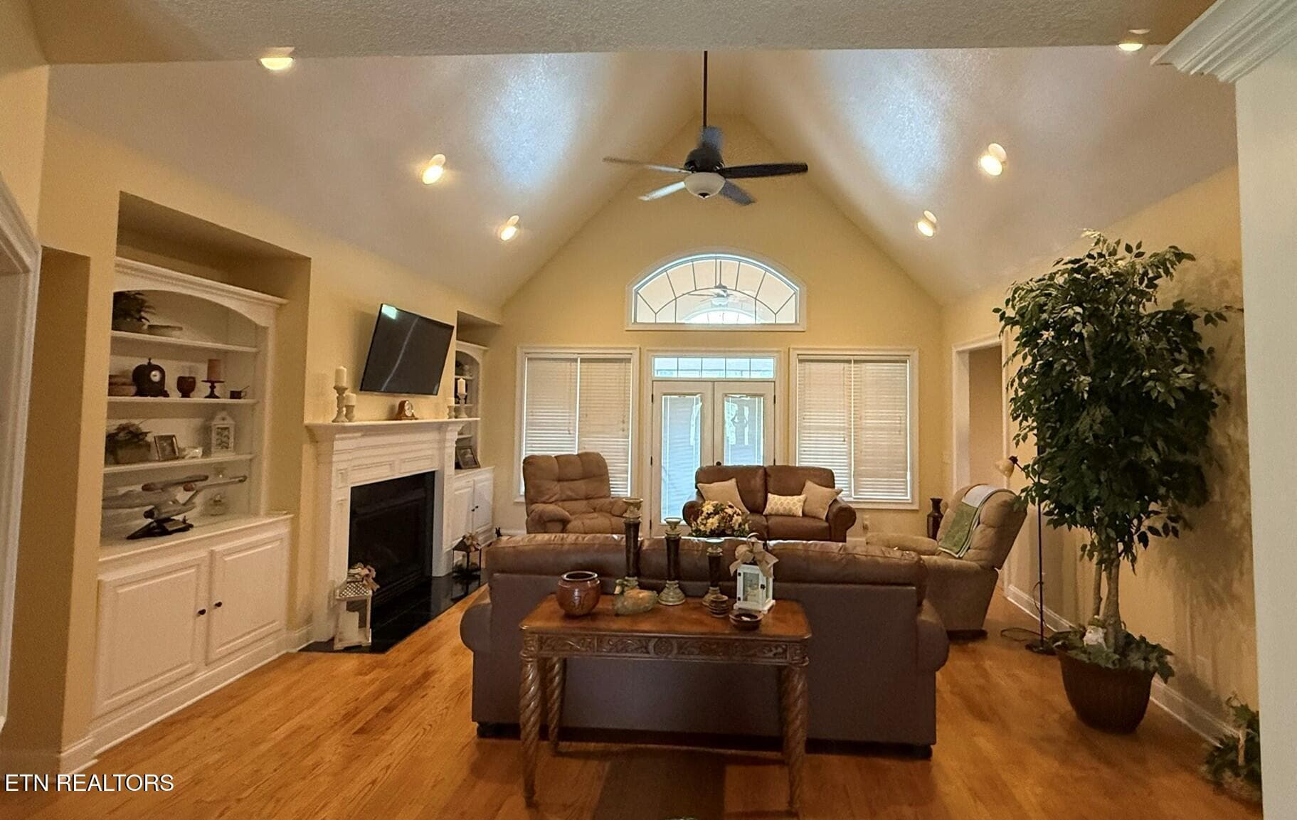 10_beyc6abd57f467898 - 100 Springview Cove, Madisonville, TN 37354