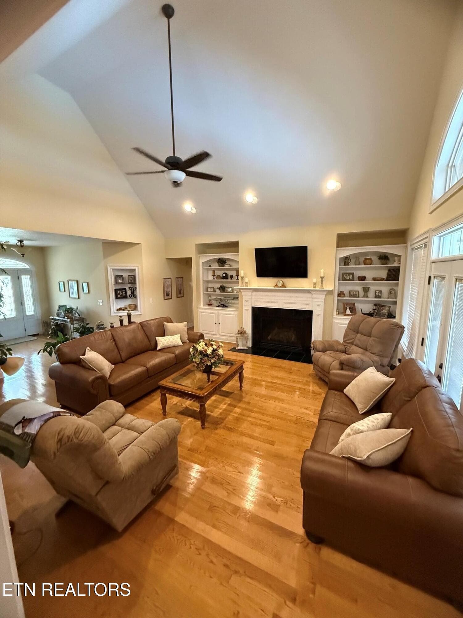 11_beyc6abd57f5ab28d - 100 Springview Cove, Madisonville, TN 37354