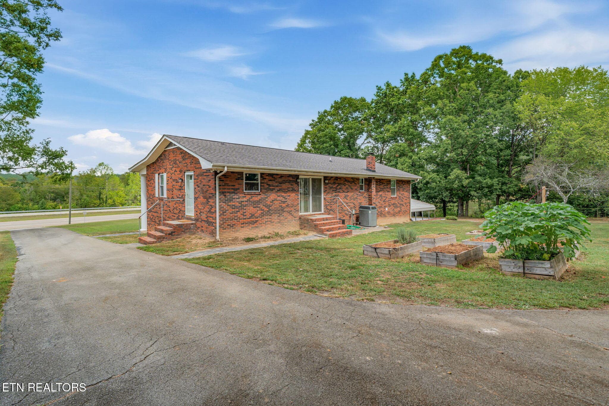 5-web-or-mls-2809 Highway 411-16 - 2809 Highway 411, Madisonville, TN 37354, Madisonville