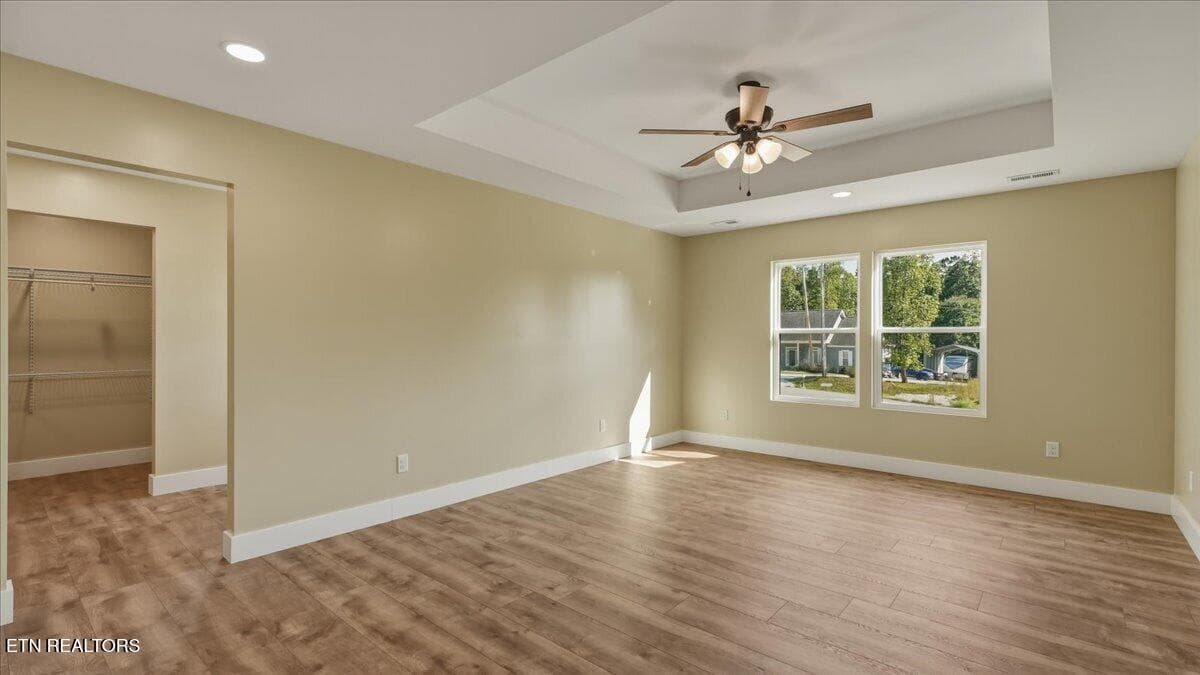 14-Primary Bedroom - 105 Van Stowe Rd, Harriman, TN 37748, Harriman
