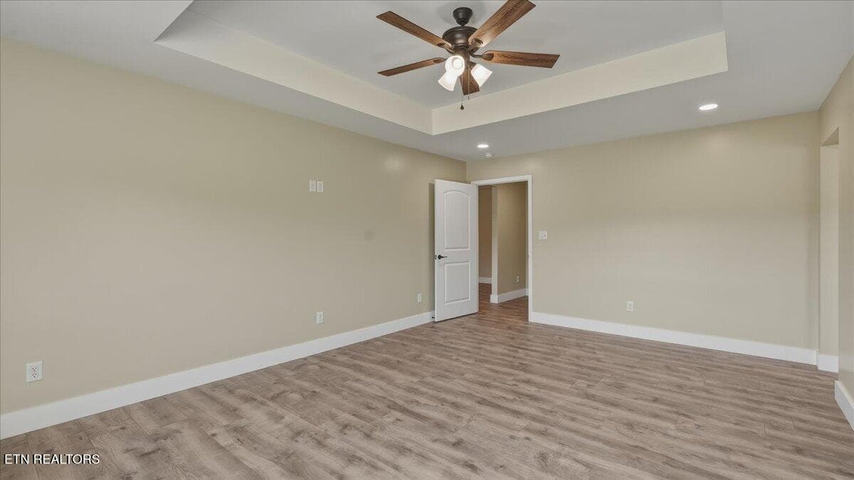 15-Primary Bedroom - 105 Van Stowe Rd, Harriman, TN 37748, Harriman