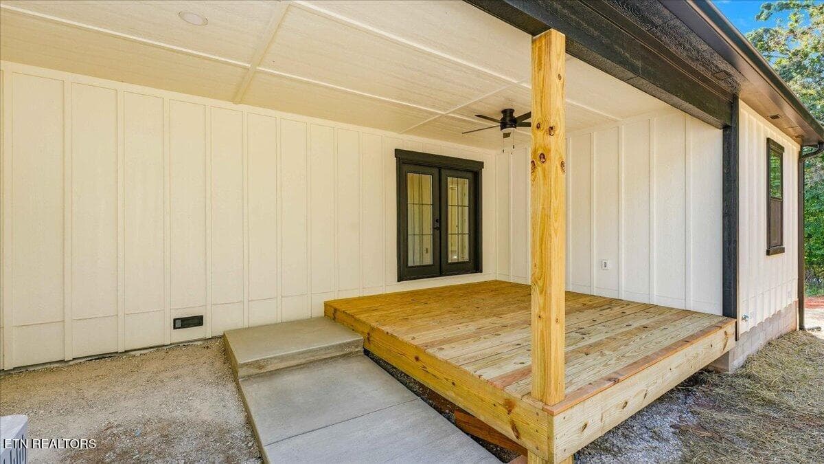 31-Exterior - 105 Van Stowe Rd, Harriman, TN 37748, Harriman