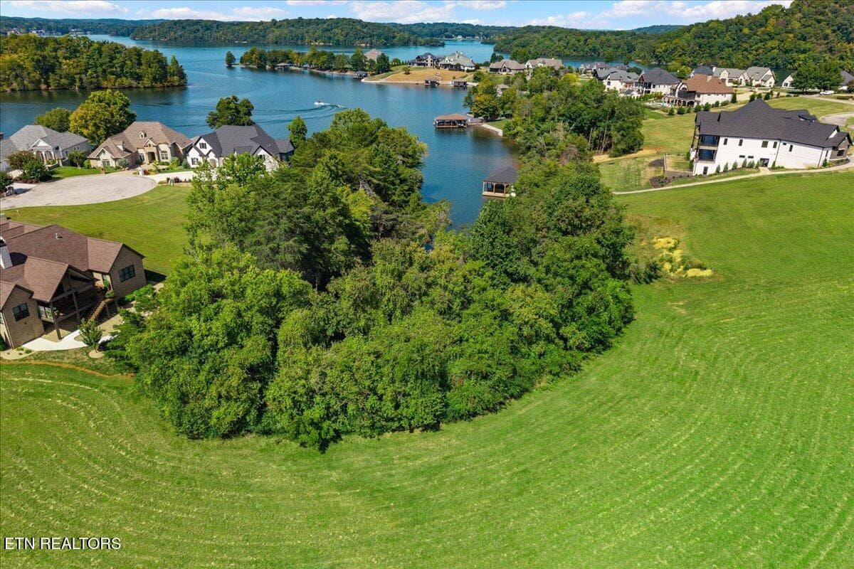 08-135 Amblecrest Dr-8 - 135 Amblecrest Drive, Vonore, TN 37885
