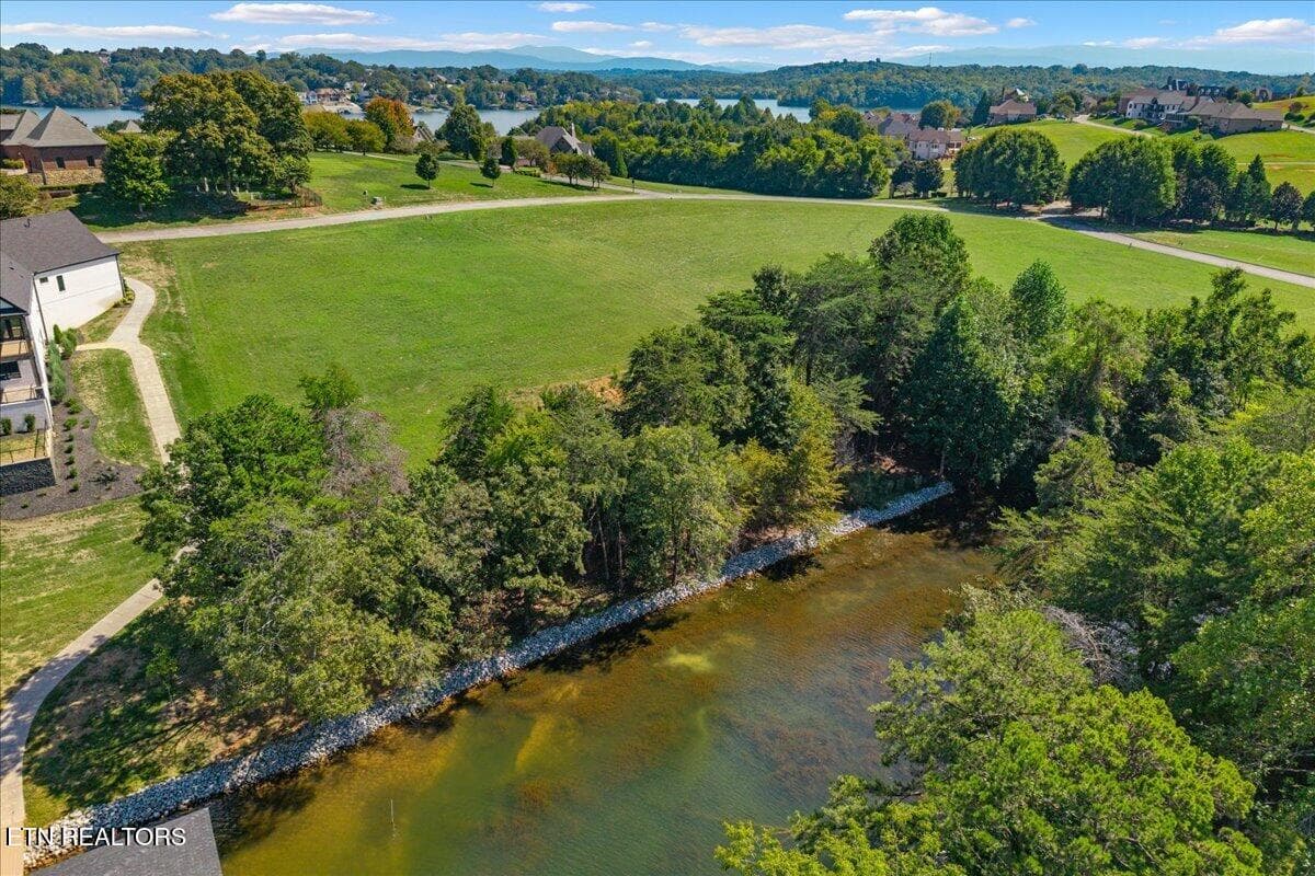 09-135 Amblecrest Dr-9 - 135 Amblecrest Drive, Vonore, TN 37885