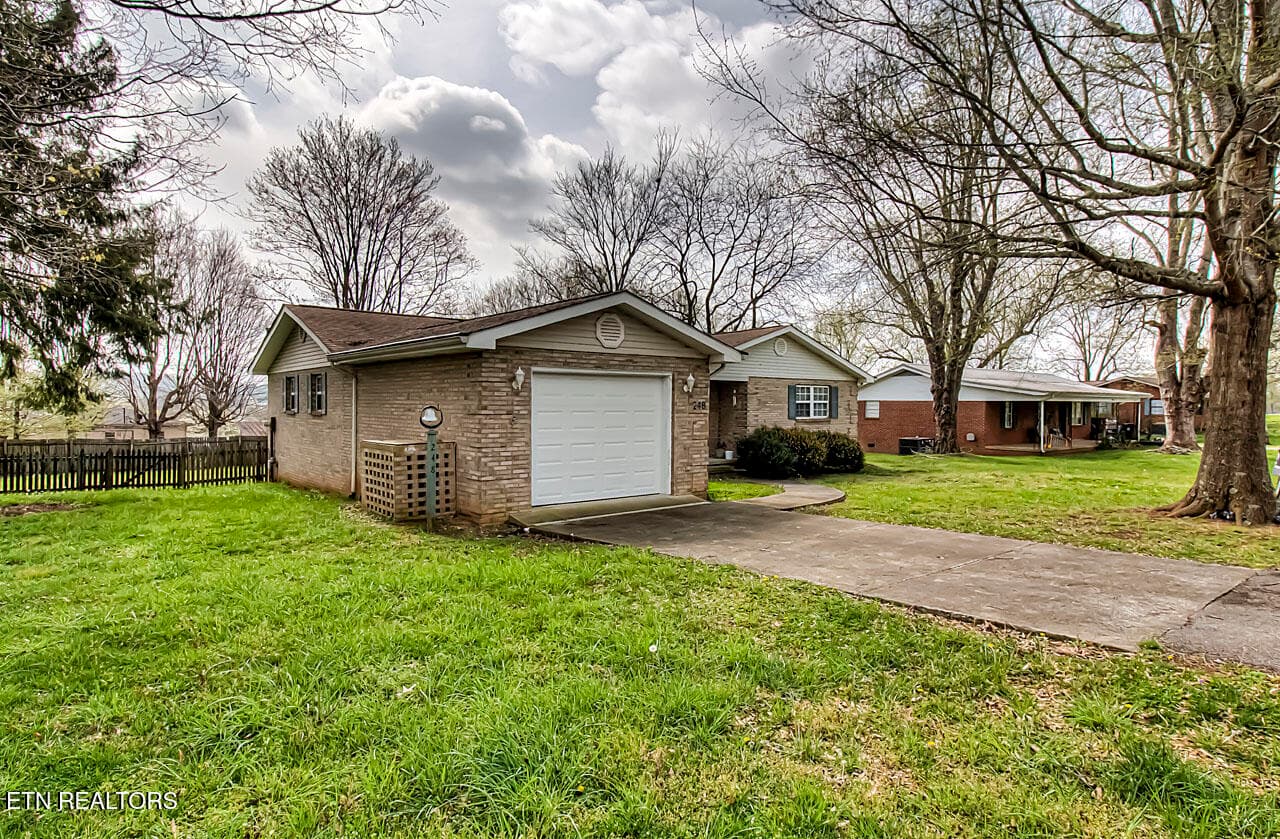 IMG_1098LR - 248 Ridgecrest Drive, Madisonville, TN 37354, Madisonville