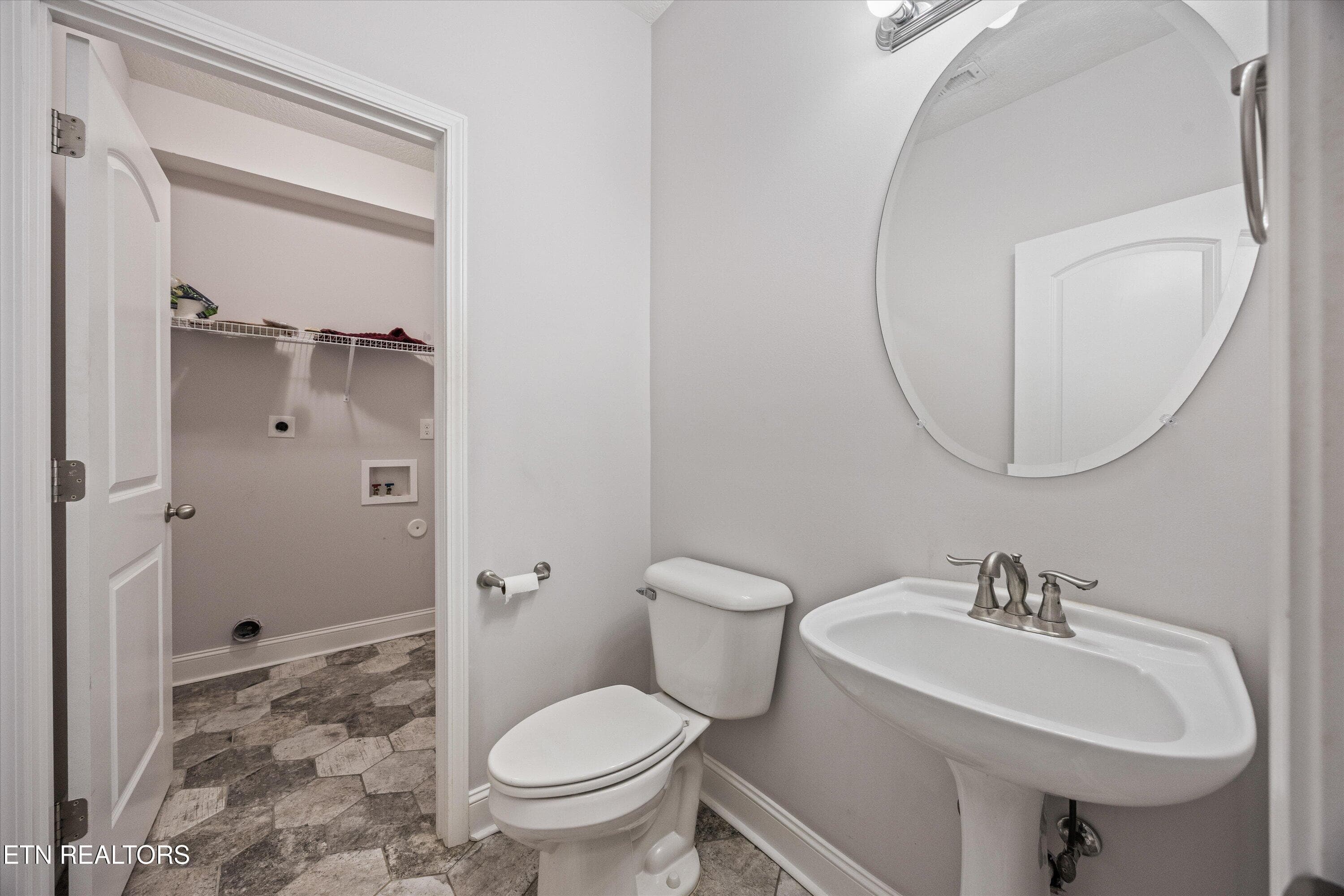 Half Bath on Main - 6250 Patel Way, Knoxville, TN 37909, Knoxville