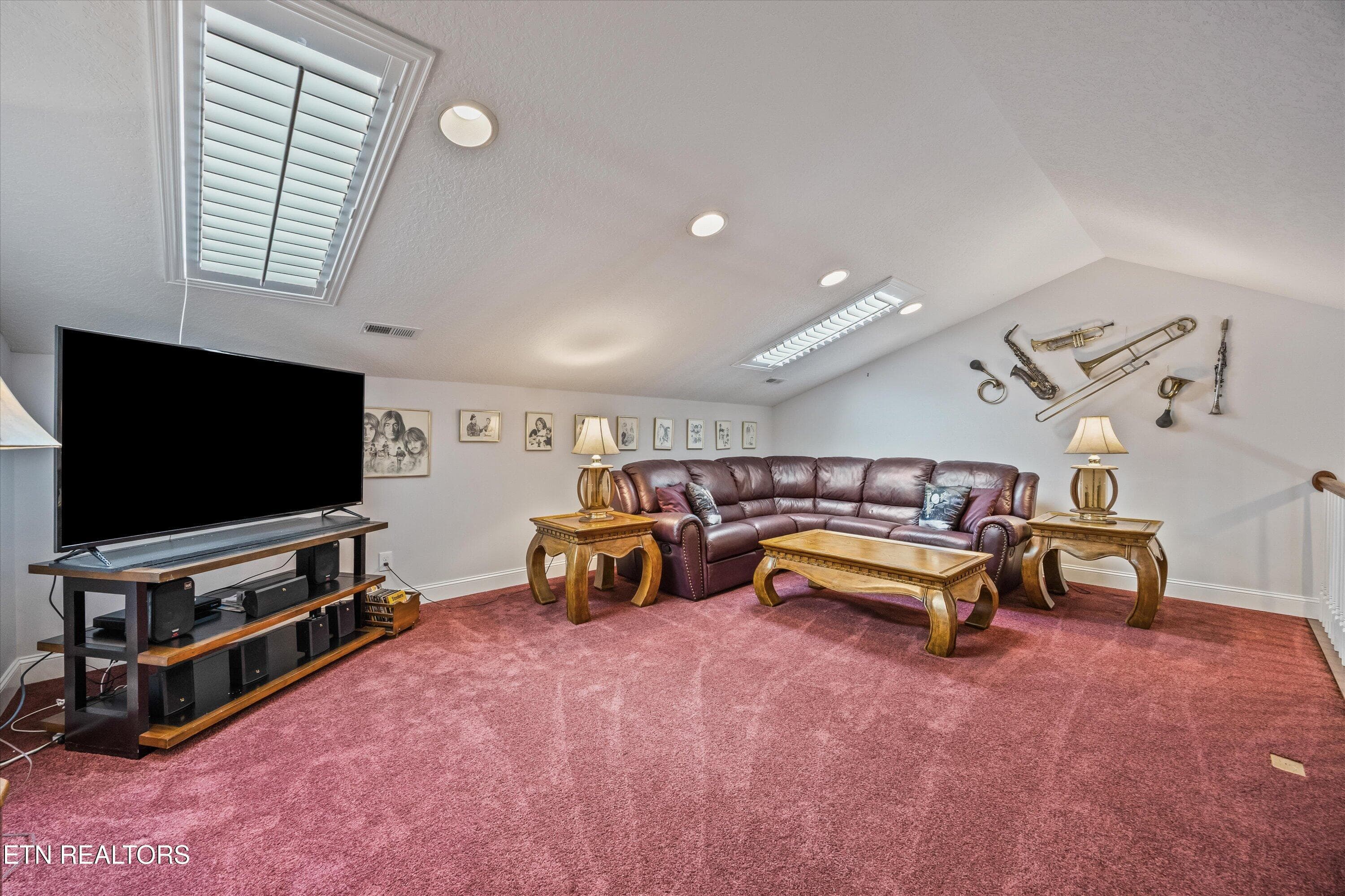 Large Open Loft - 6250 Patel Way, Knoxville, TN 37909, Knoxville