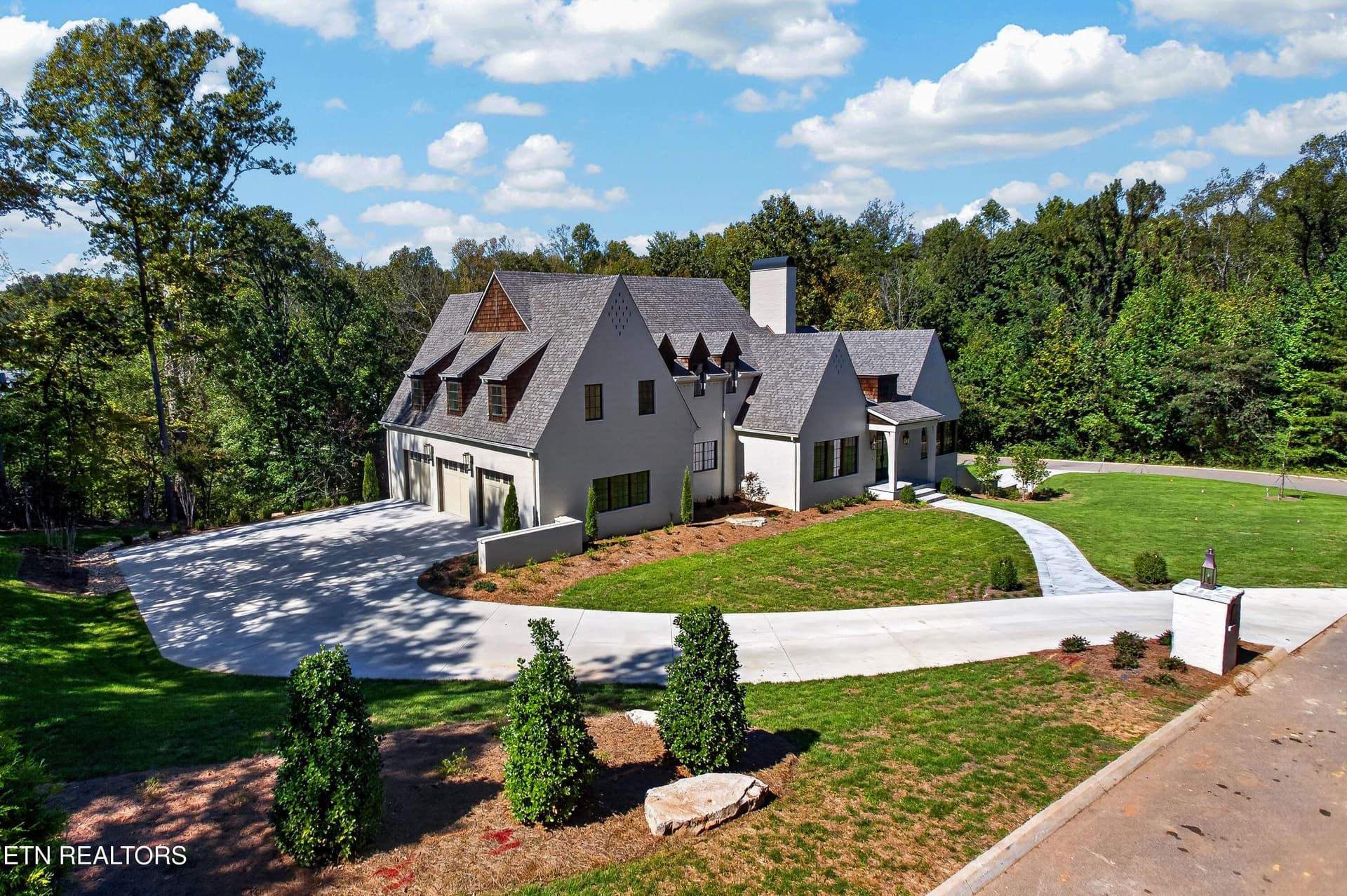 2437 Woodland Reserve Lane, Knoxville, TN 37919