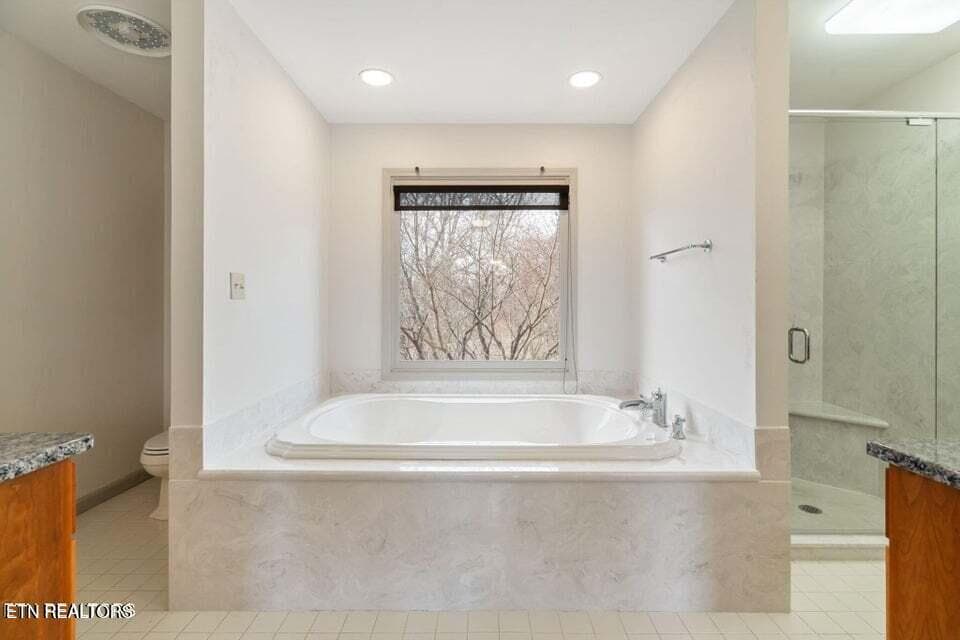 MBRTUB - 5329 Fountain Gate Rd, Knoxville, TN 37918, Knoxville