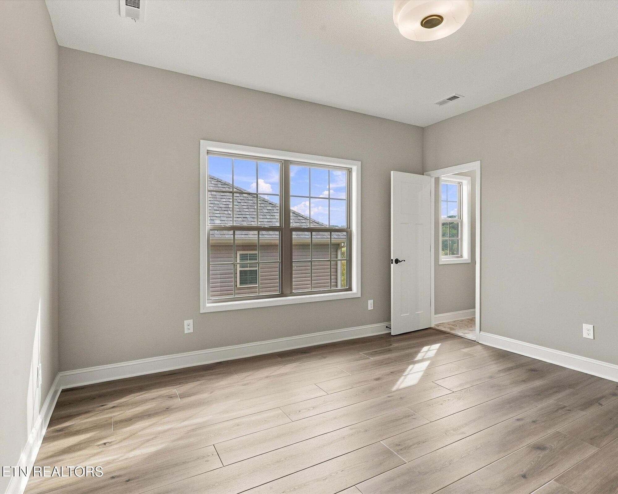 BR 3 Upstairs - 1828 Hickory Reserve Rd, Knoxville, TN 37932