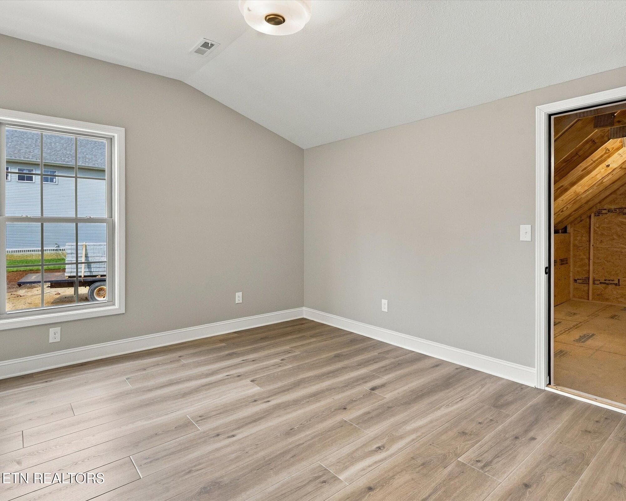 BR 5 Upstairs - 1828 Hickory Reserve Rd, Knoxville, TN 37932