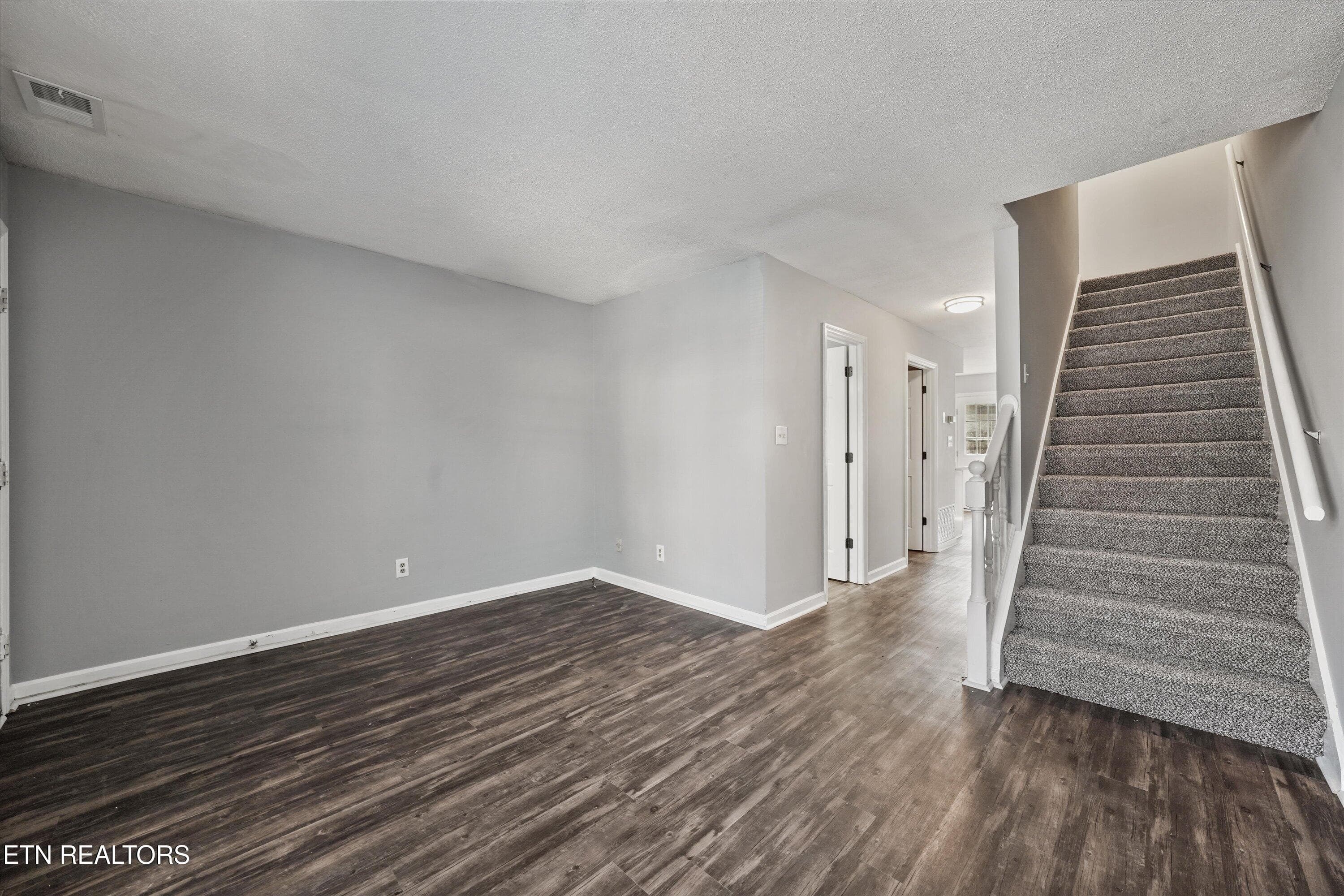 08-942 Piney Grove Church Rd Apt C03 - 942 Piney Grove Church Rd C-4, Knoxville, TN 37909, Knoxville