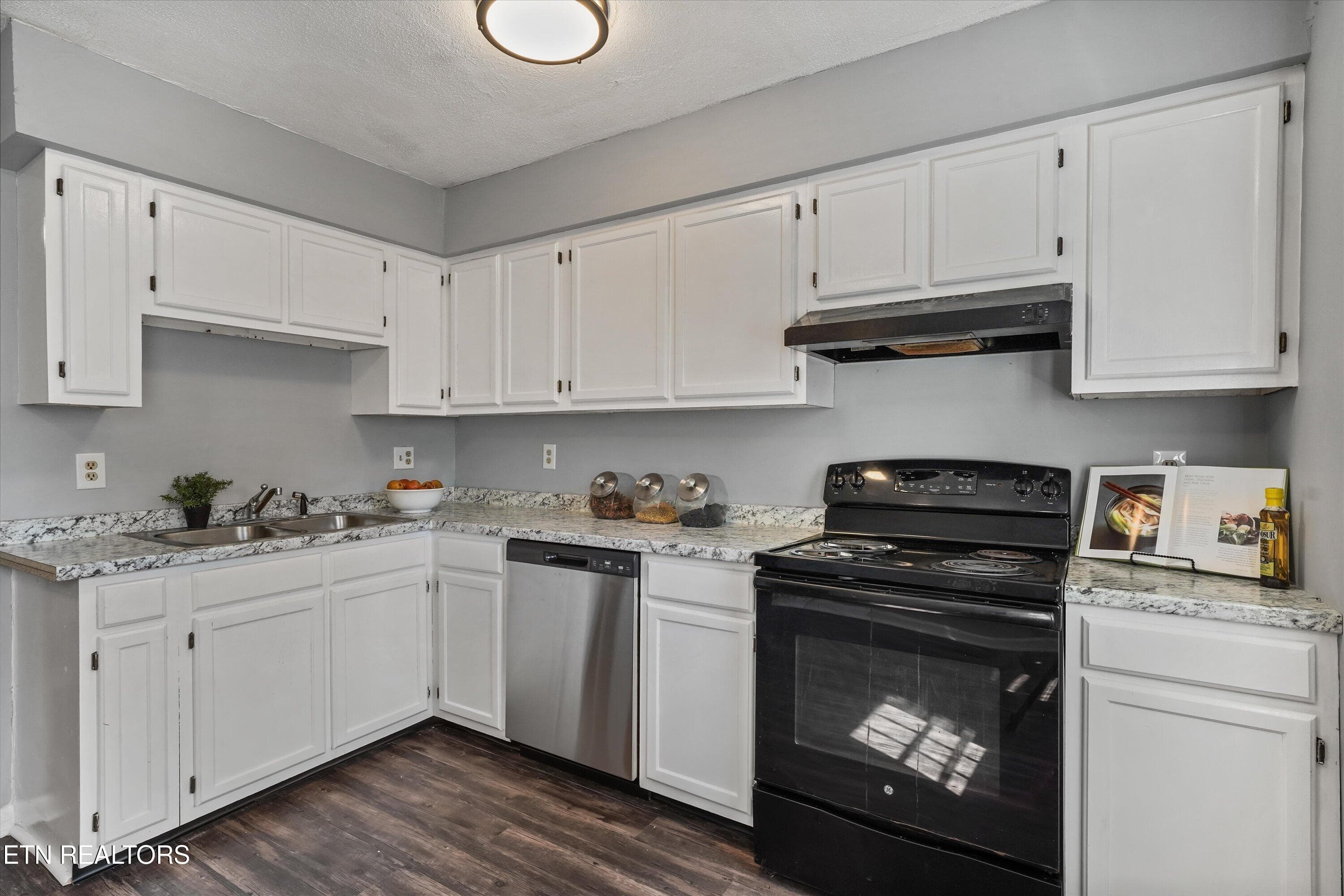 17-942 Piney Grove Church Rd Apt C12 - 942 Piney Grove Church Rd C-4, Knoxville, TN 37909, Knoxville