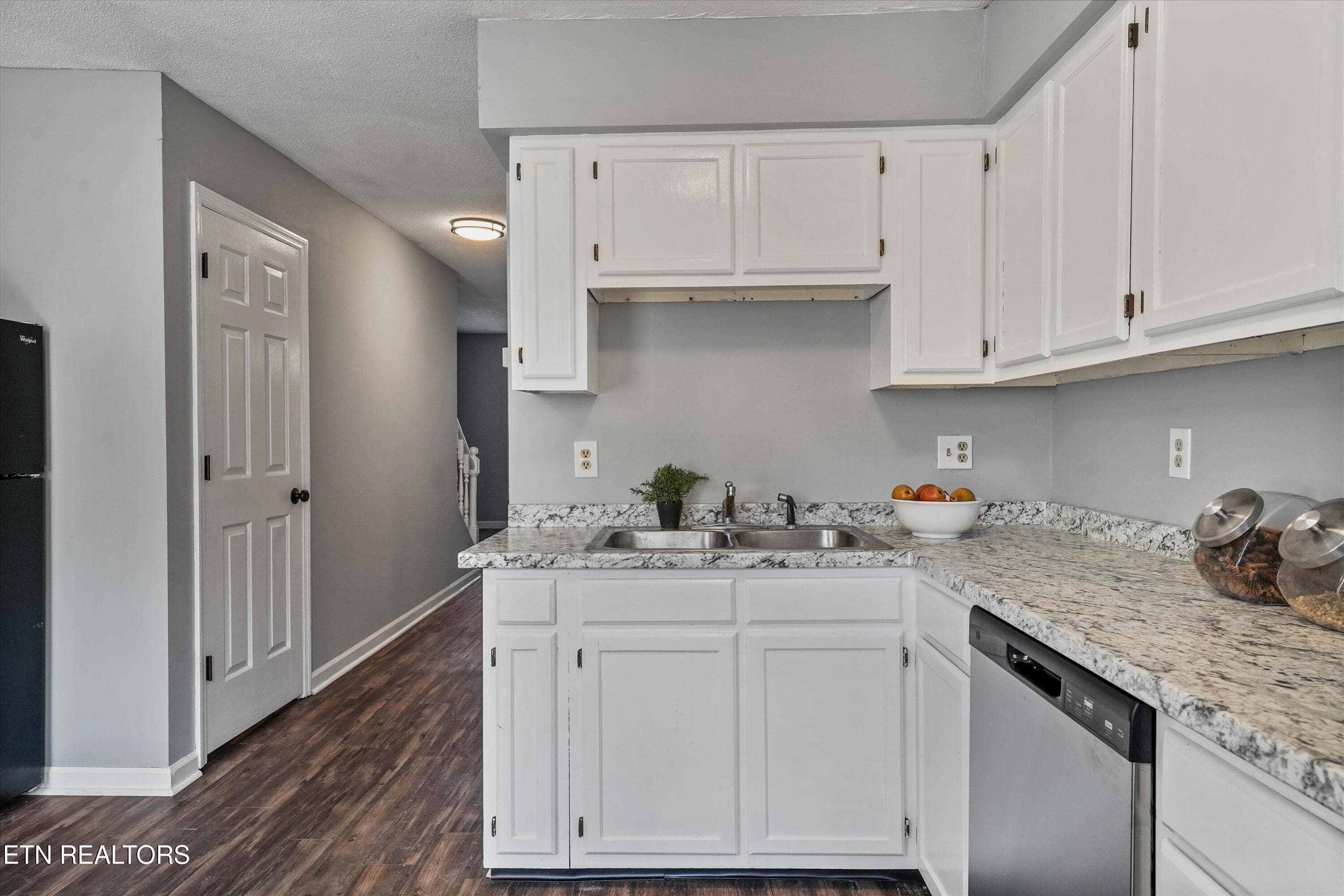 18-942 Piney Grove Church Rd Apt C13 - 942 Piney Grove Church Rd C-4, Knoxville, TN 37909, Knoxville