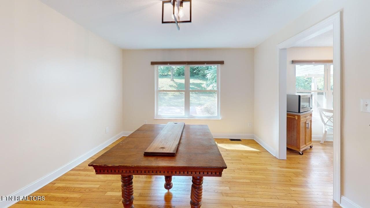 947-Mountain-Laurel-Rd-JV-Dining-Room - 947 Mountain Laurel Rd, Morristown, TN 37814, Morristown