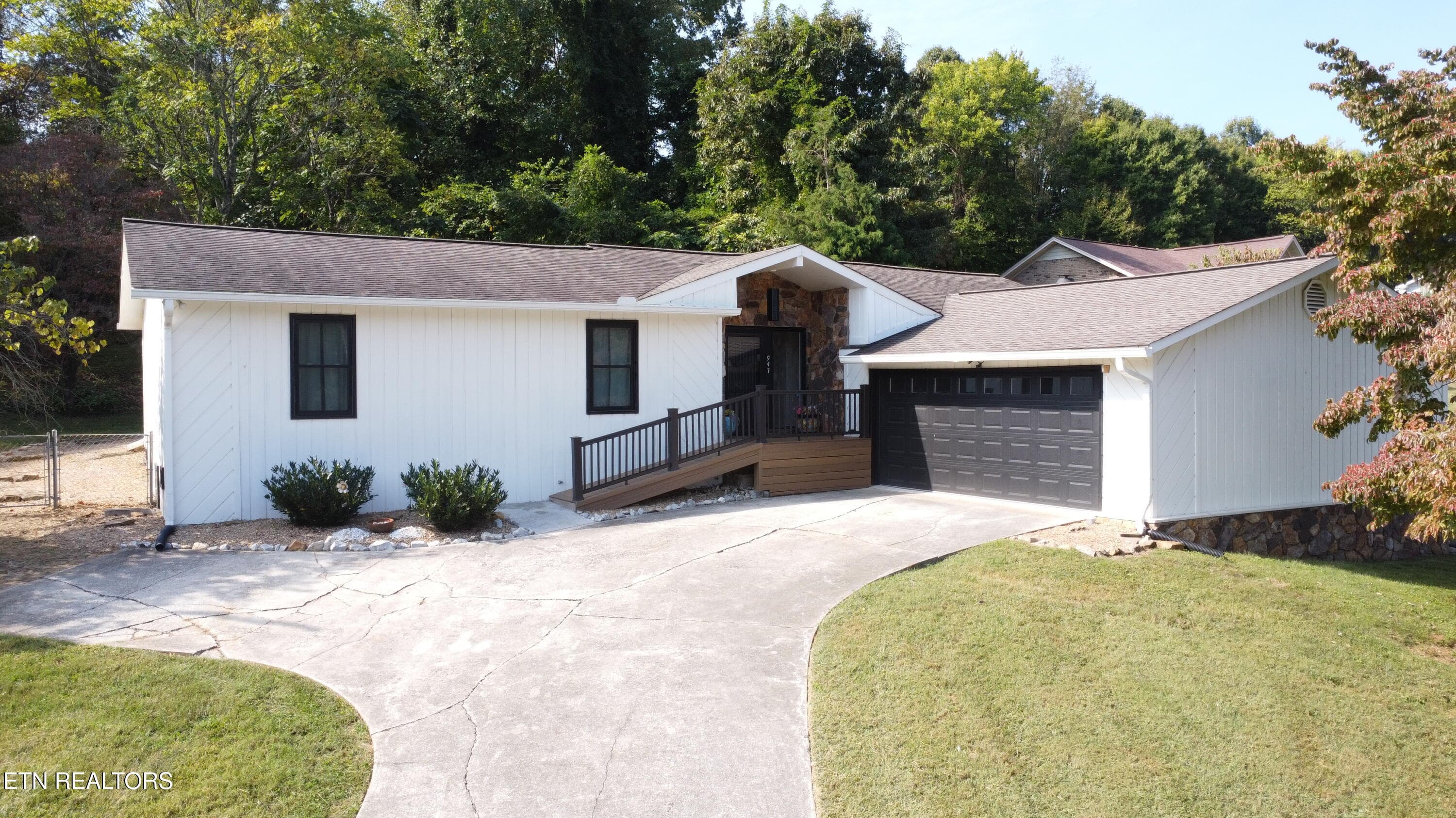 947 Mountain Laurel Rd, Morristown, TN 37814