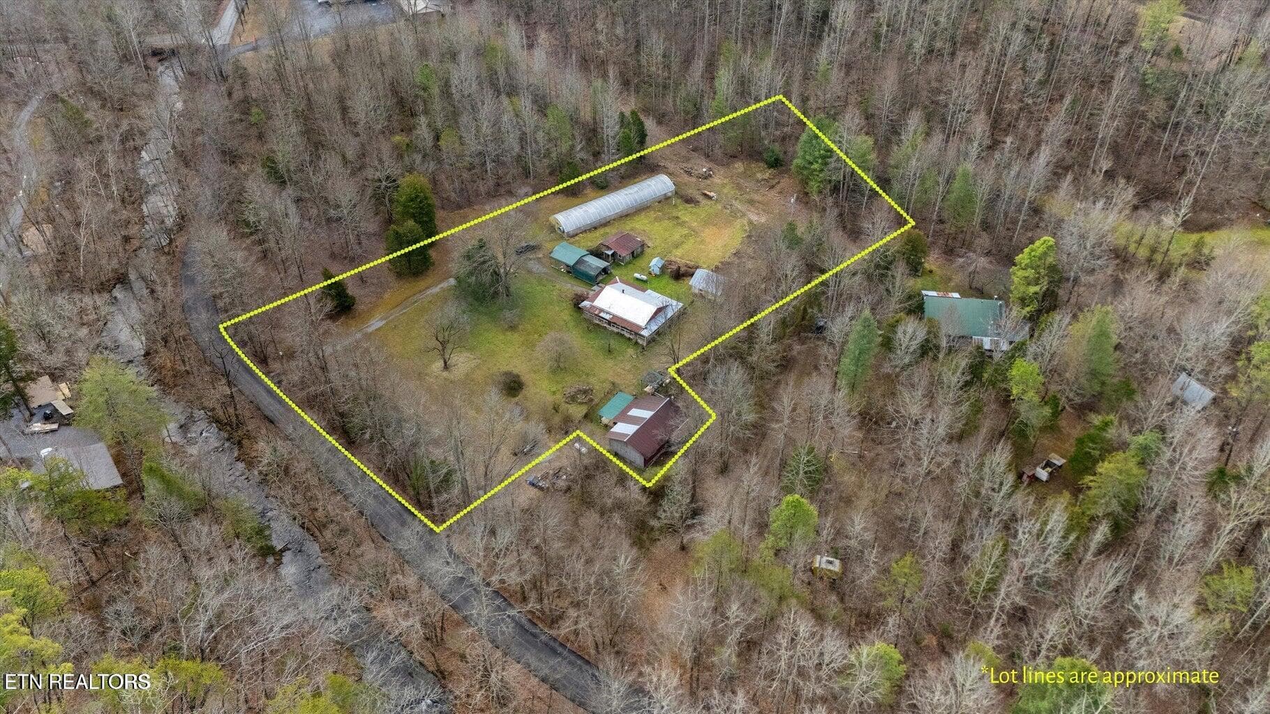Rocky Flats - 1223 Rocky Flats Rd, Cosby, TN 37722, Cosby