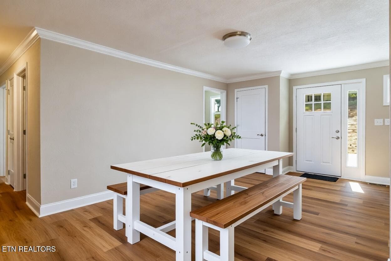 Dining Area Virtually Staged - 700 Lakeview Drive, Loudon, TN 37774