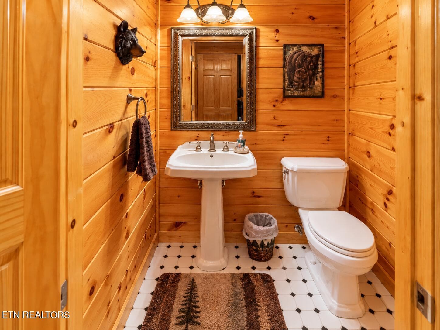 Cozy Rustic Bear-Themed Cabin Bathroom - 3341 Sugar Maple Loop Rd, Sevierville, TN 37862