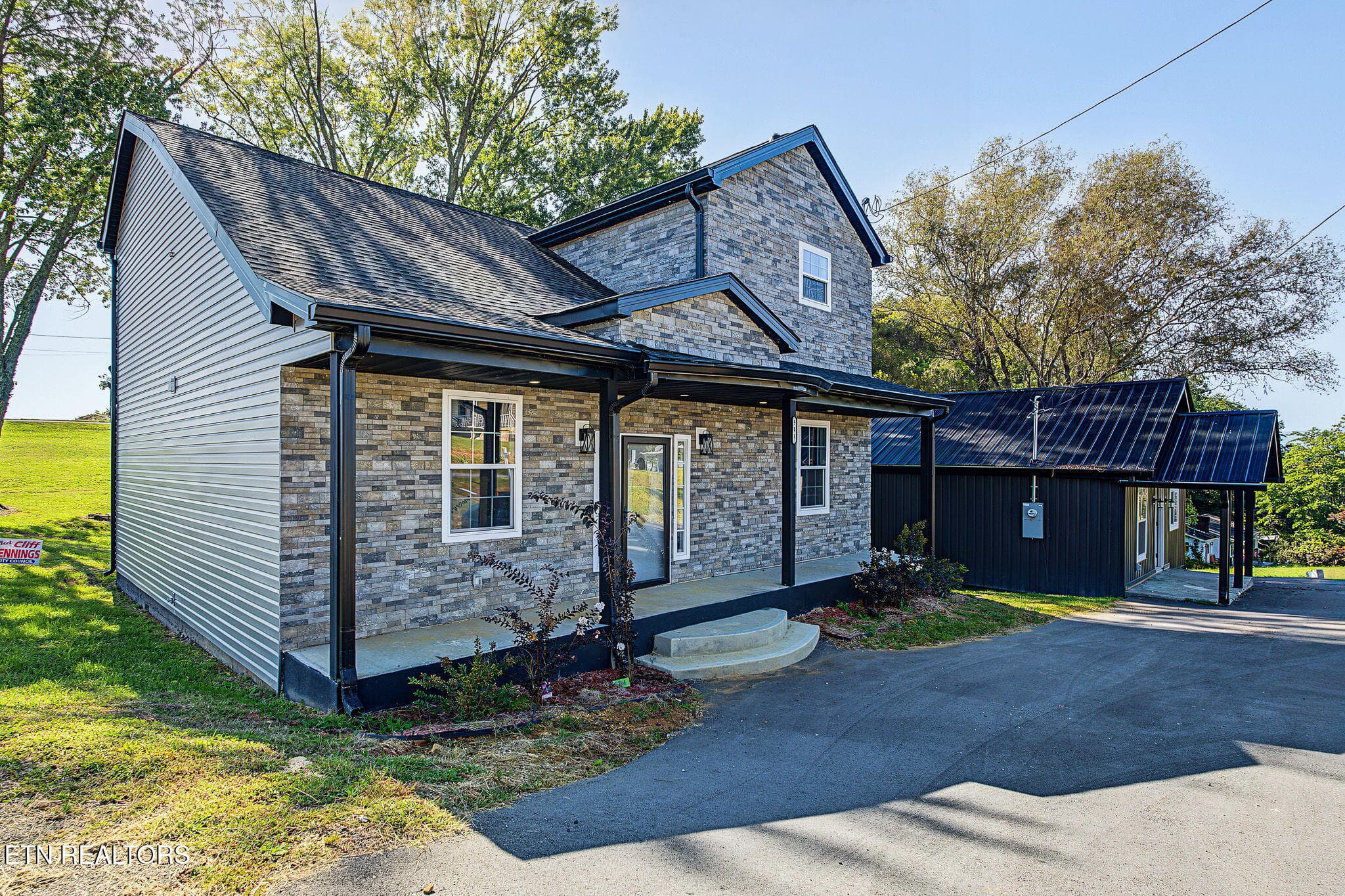 2 - 901 & 903 Kyle St, LaFollette, TN 37766