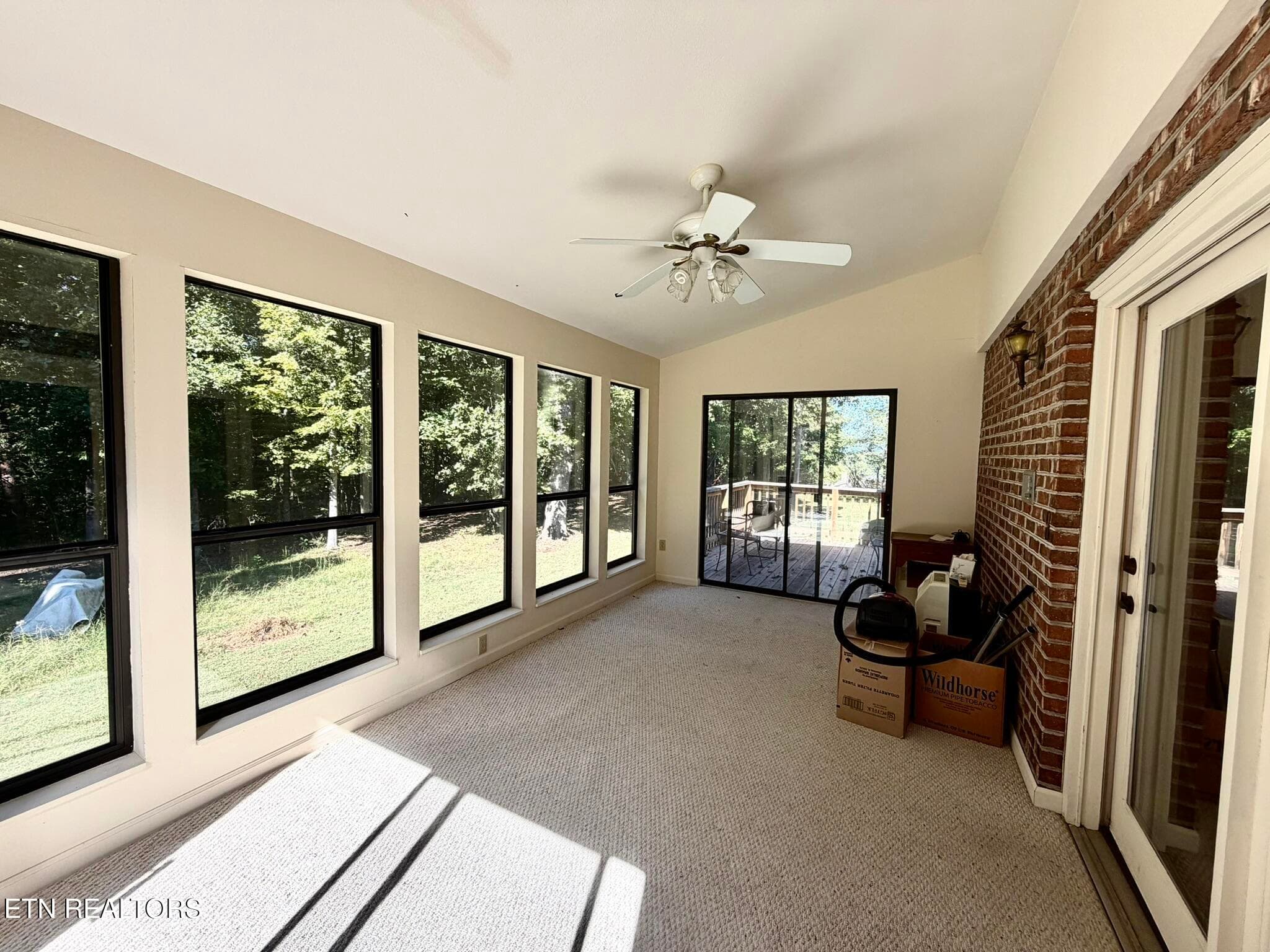 Tipton Myers 135 Sunroom - 135 Tipton Myers Drive, Maryville, TN 37804, Maryville