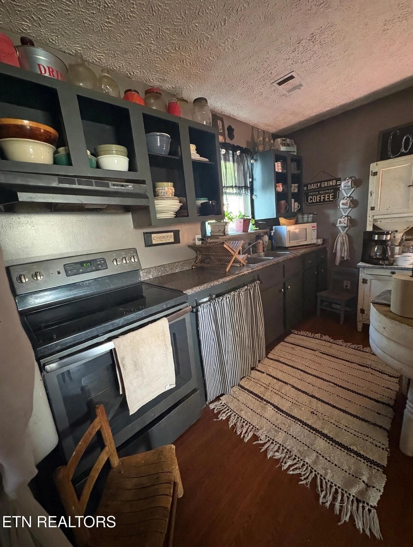 kitchen - 1674 Goodfield Rd, Decatur, TN 37322