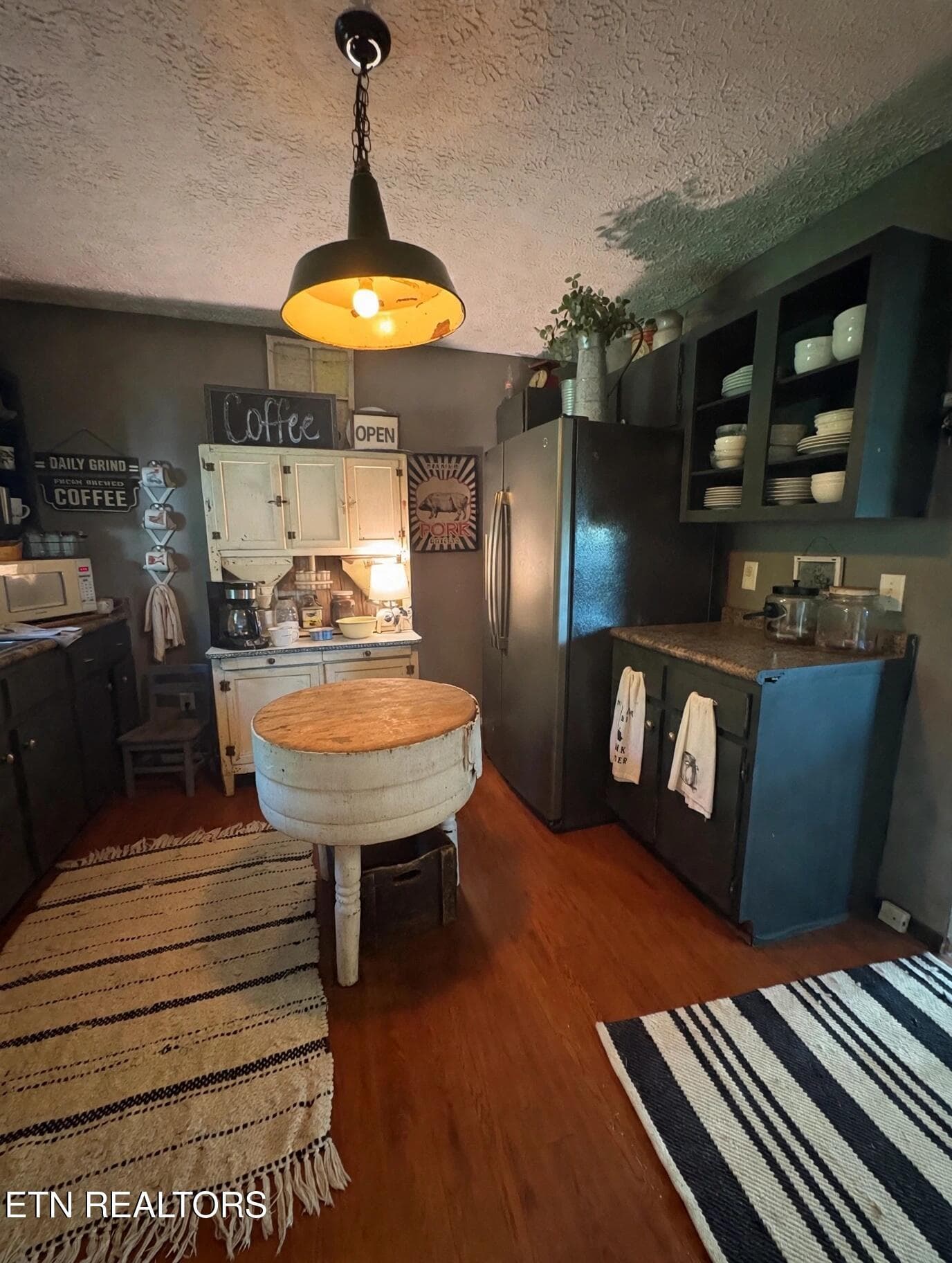 kitchen - 1674 Goodfield Rd, Decatur, TN 37322