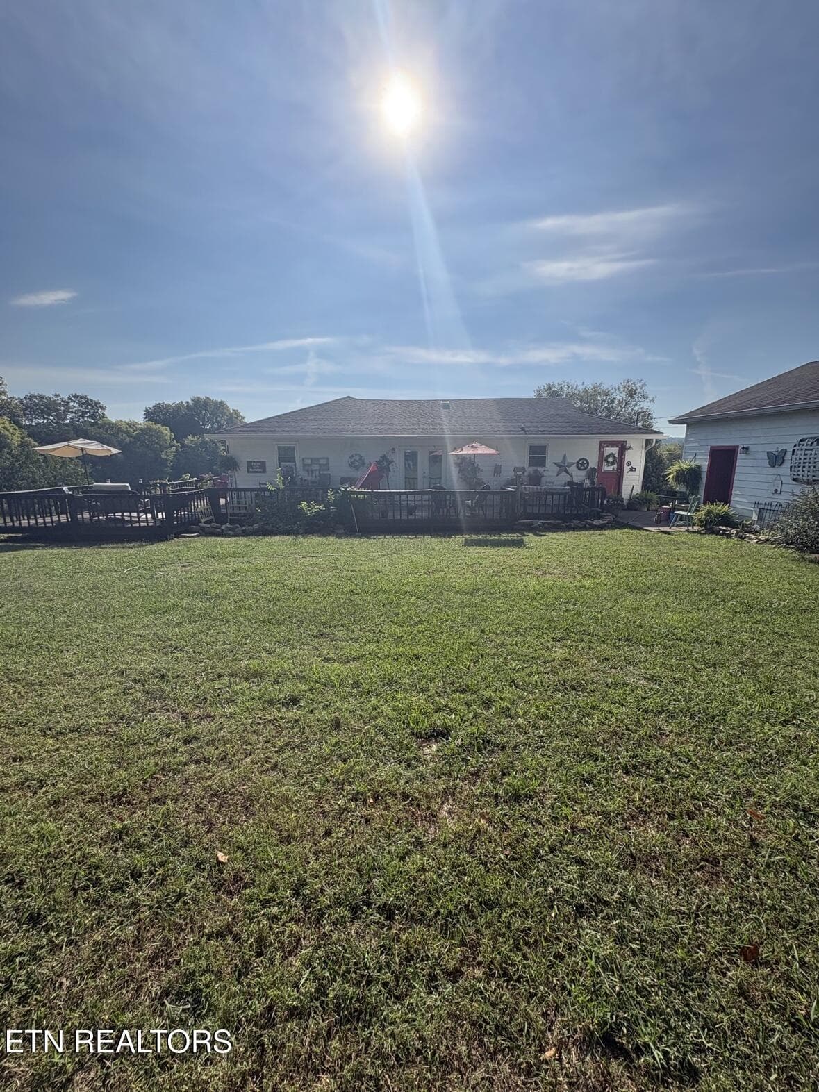 side view - 1674 Goodfield Rd, Decatur, TN 37322