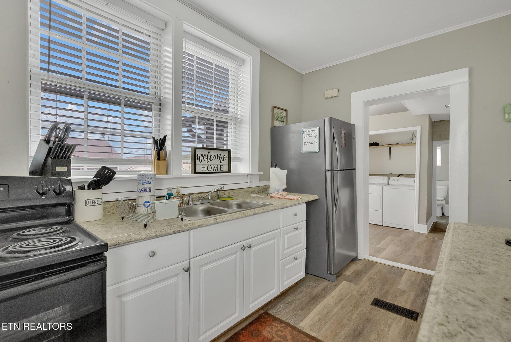 10-web-or-mls-217A5258 - 107 N C St, Lenoir City, TN 37771, Lenoir City