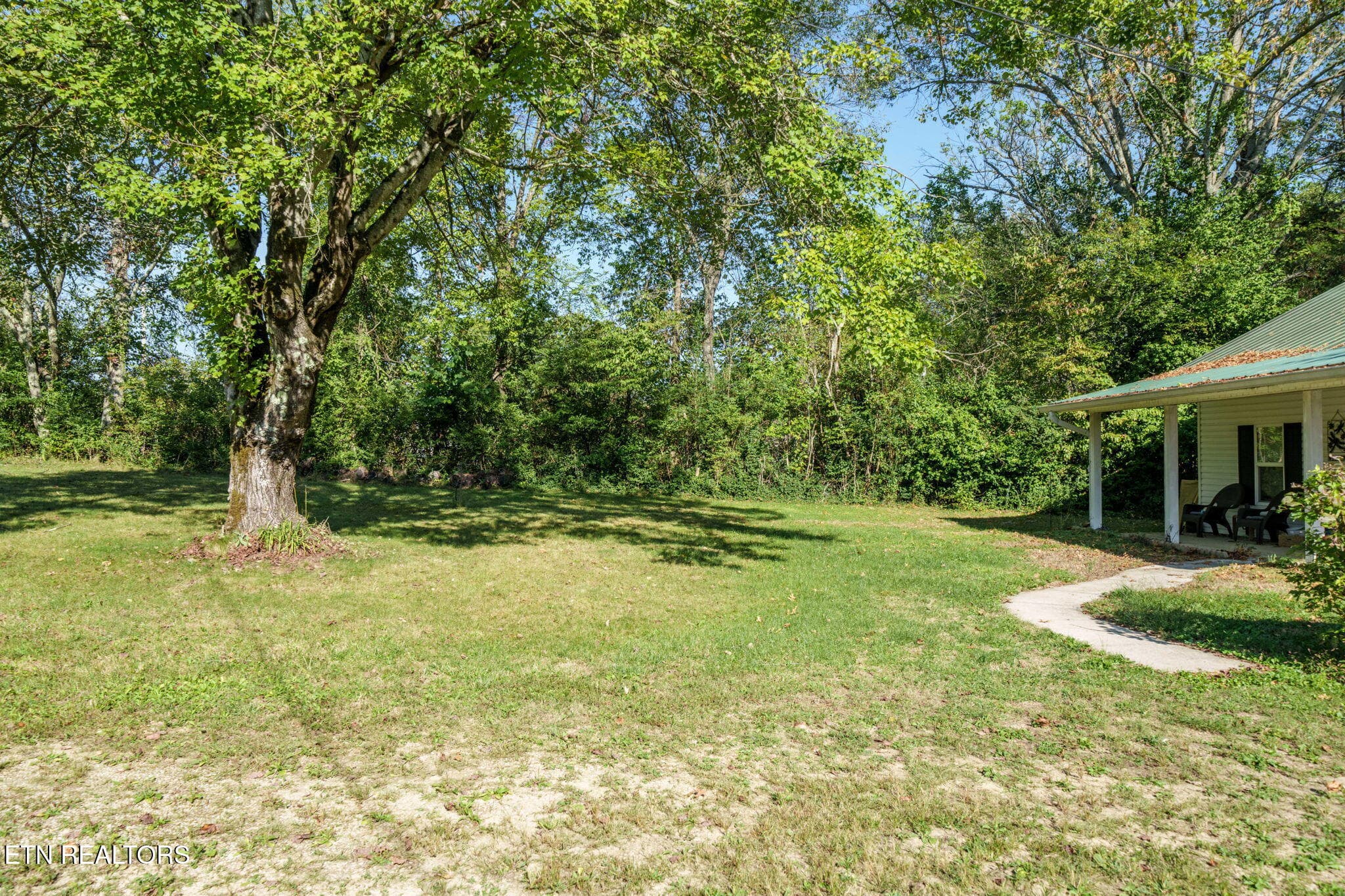 Front Yard - 742 Highway 68, Crossville, TN 38555, Crossville