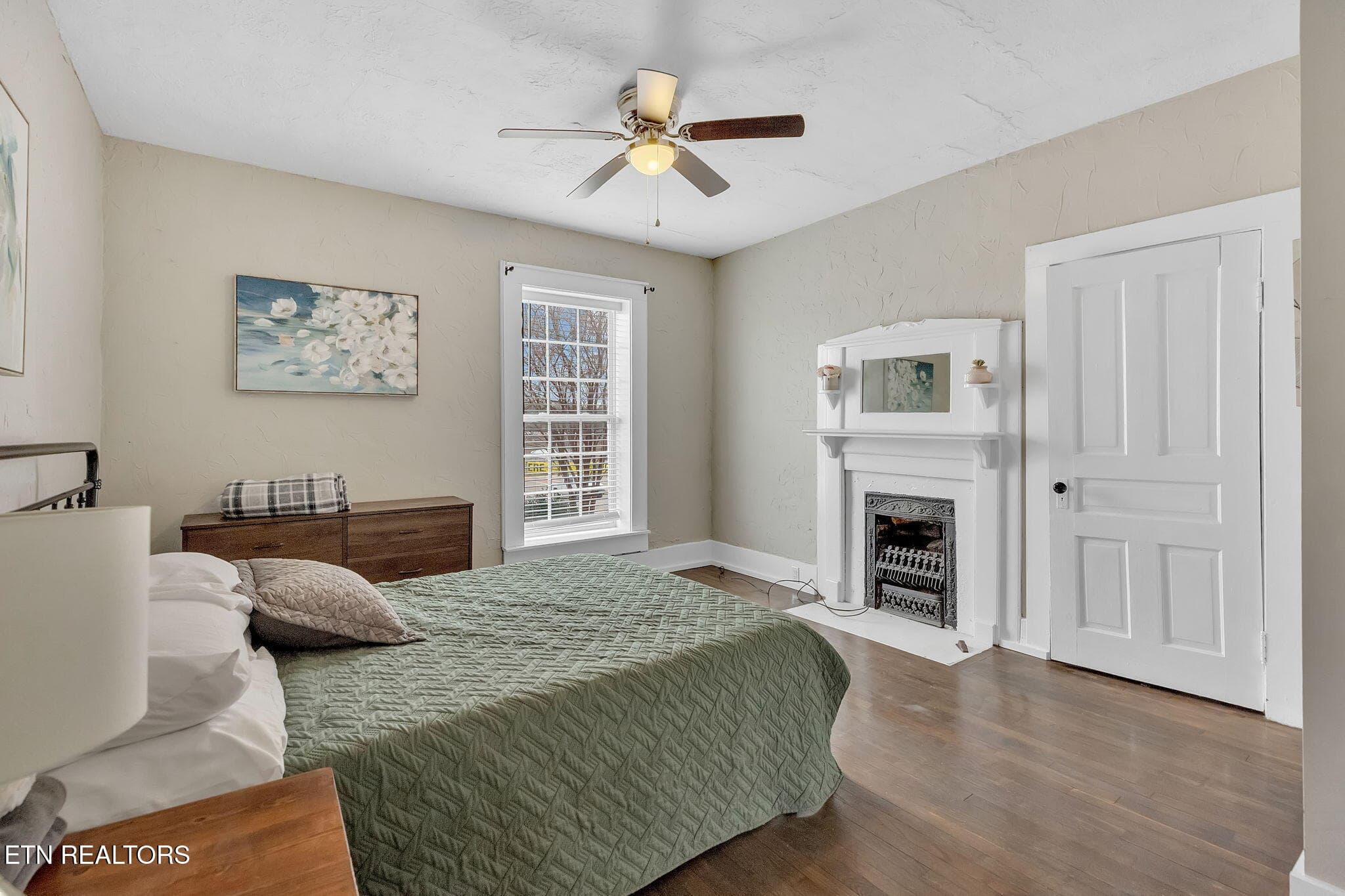 15-web-or-mls-217A5283 - 107 N C St, Lenoir City, TN 37771, Lenoir City