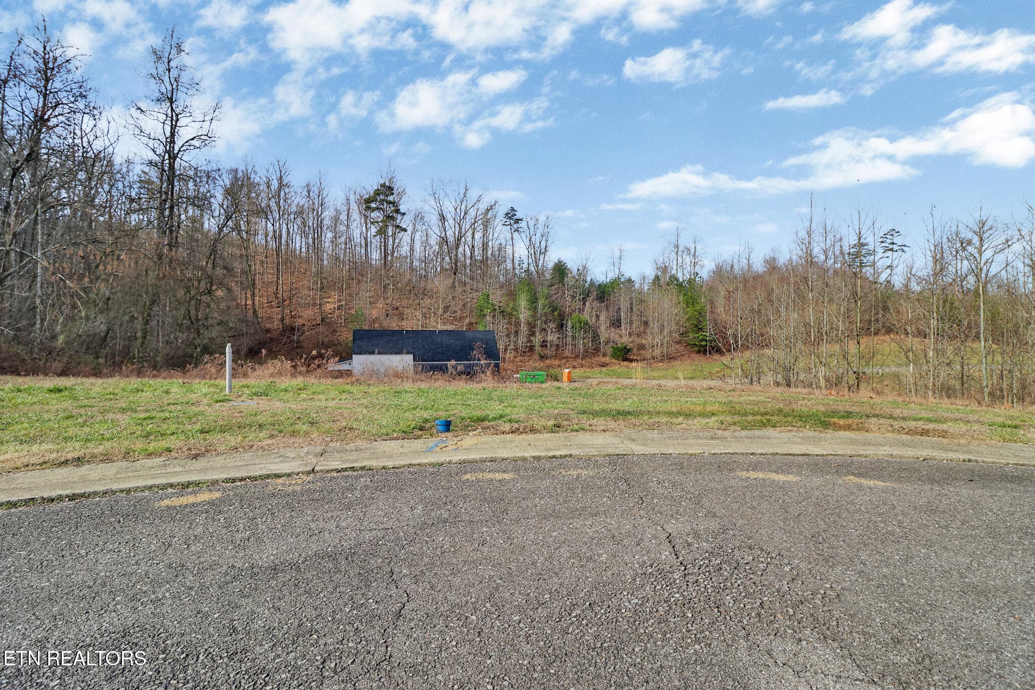 122 Willow Oak Drive, Oak Ridge, TN 37830
