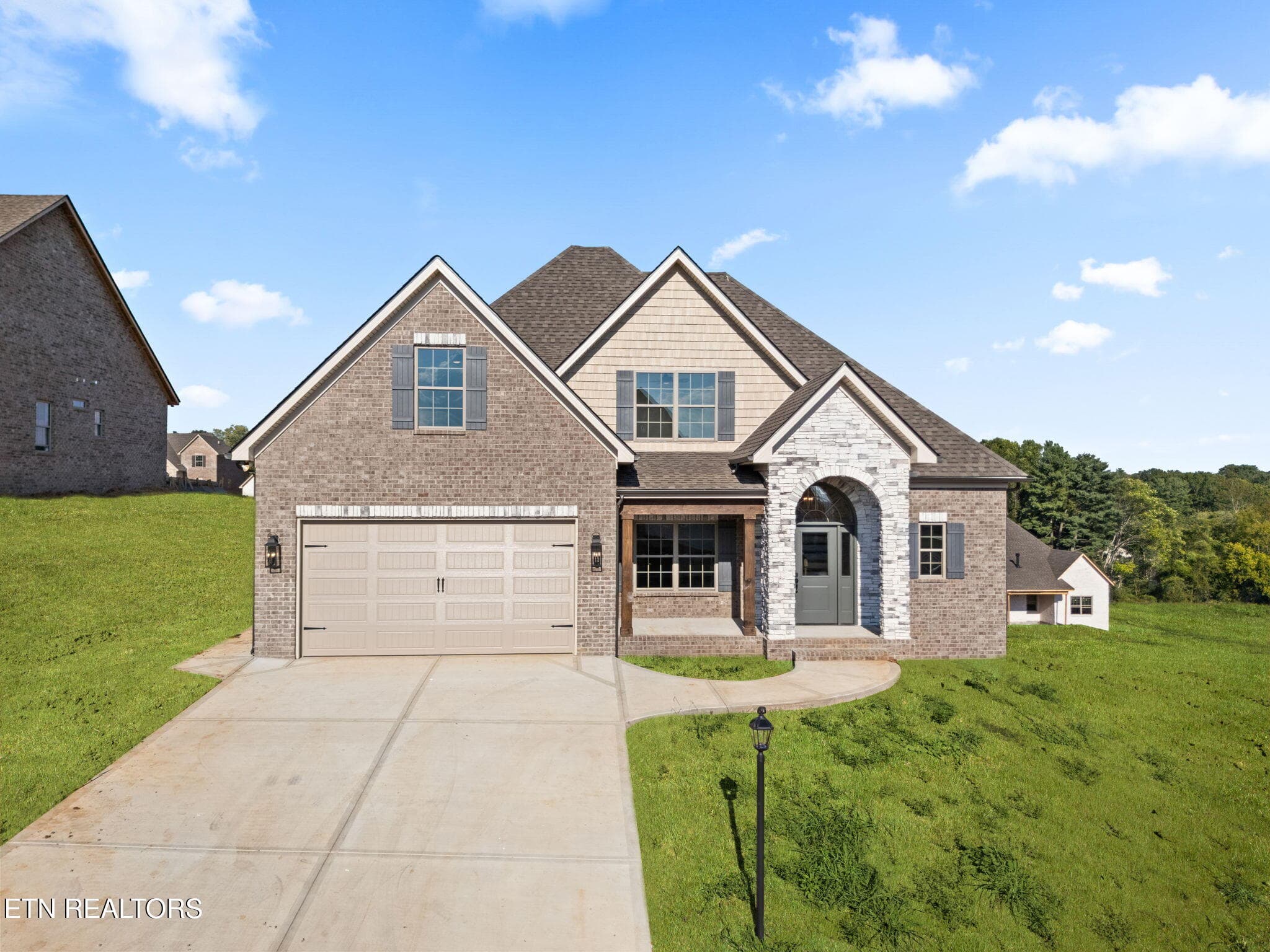 Front of house - 332 Rugby Manor Ln, Knoxville, TN 37923, Knoxville
