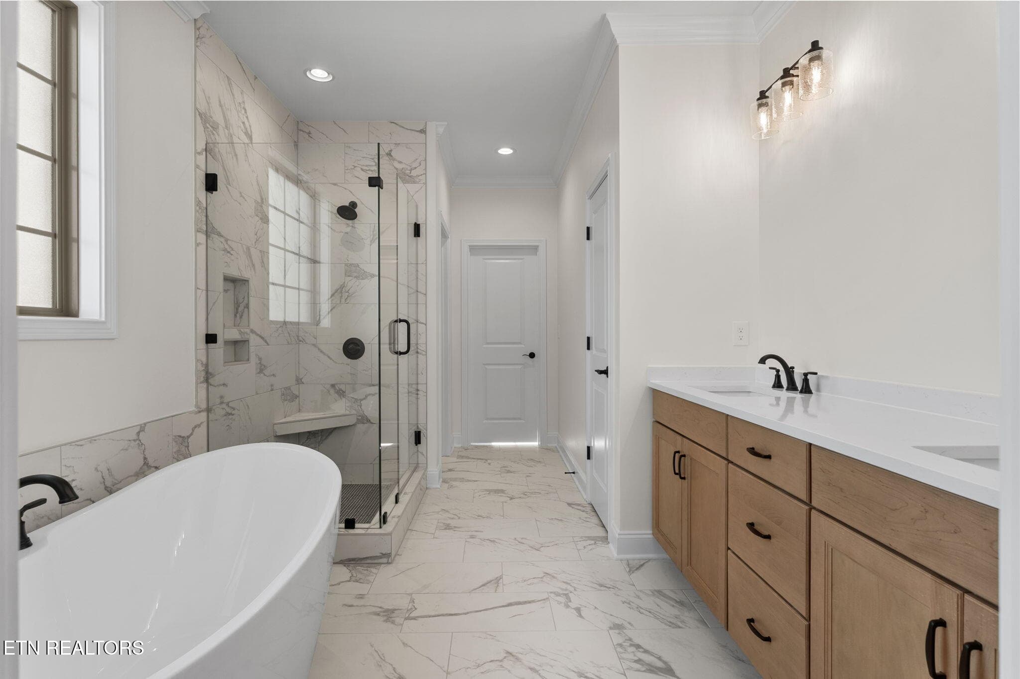 primary bathroom - 332 Rugby Manor Ln, Knoxville, TN 37923, Knoxville