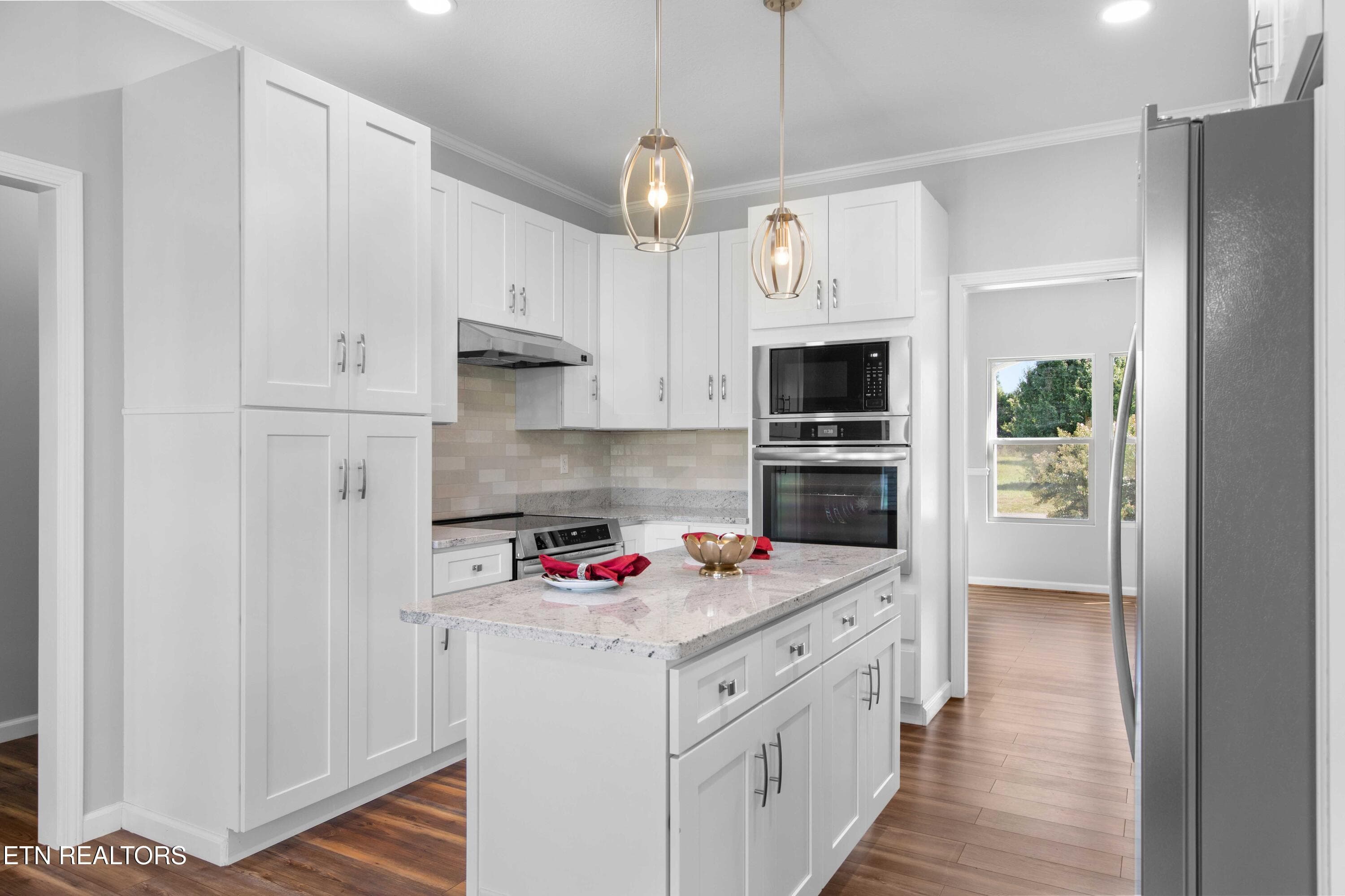 Fully Equipped Kitchen - 227 Sugar Maple Court, Madisonville, TN 37354