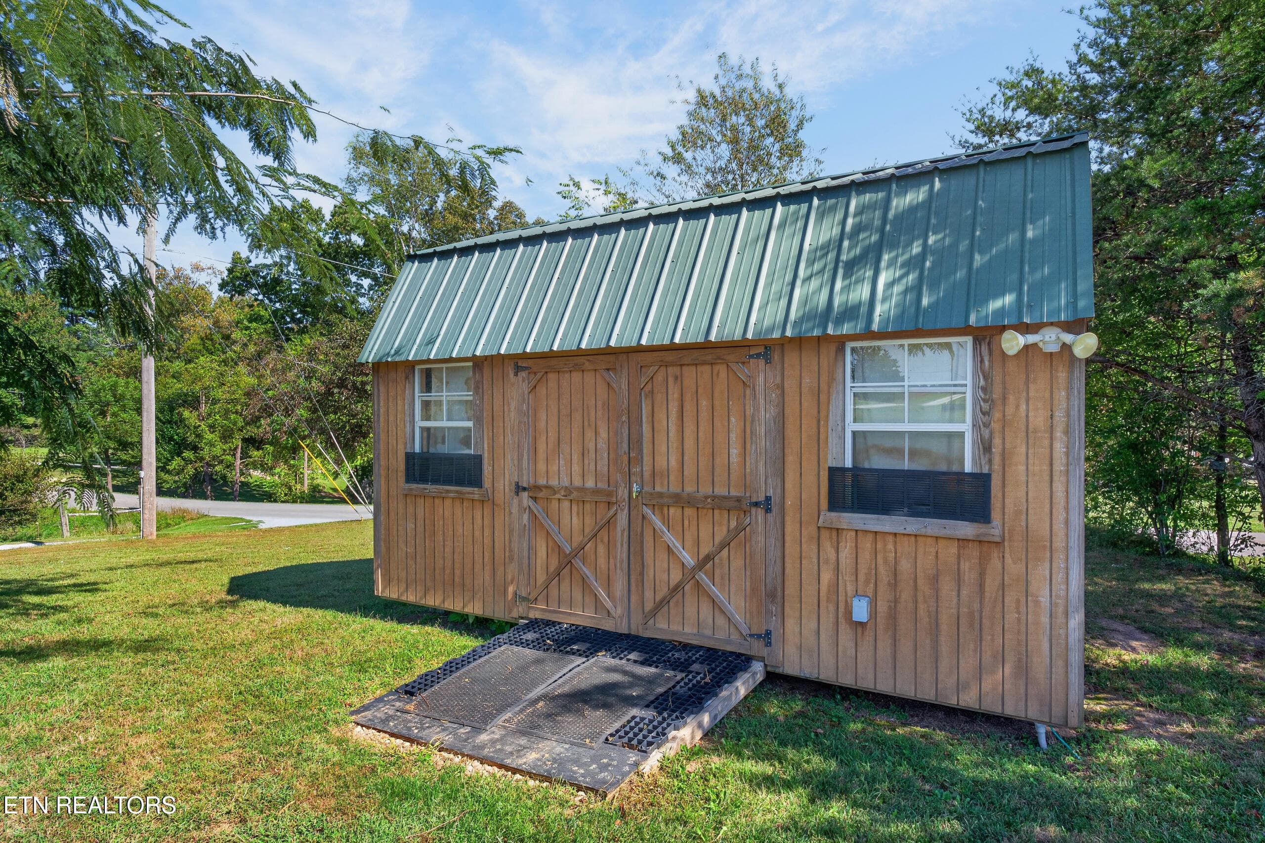 STORAGE BUILDING - 40 Highland Ridge Drive, Crossville, TN 38555, Crossville