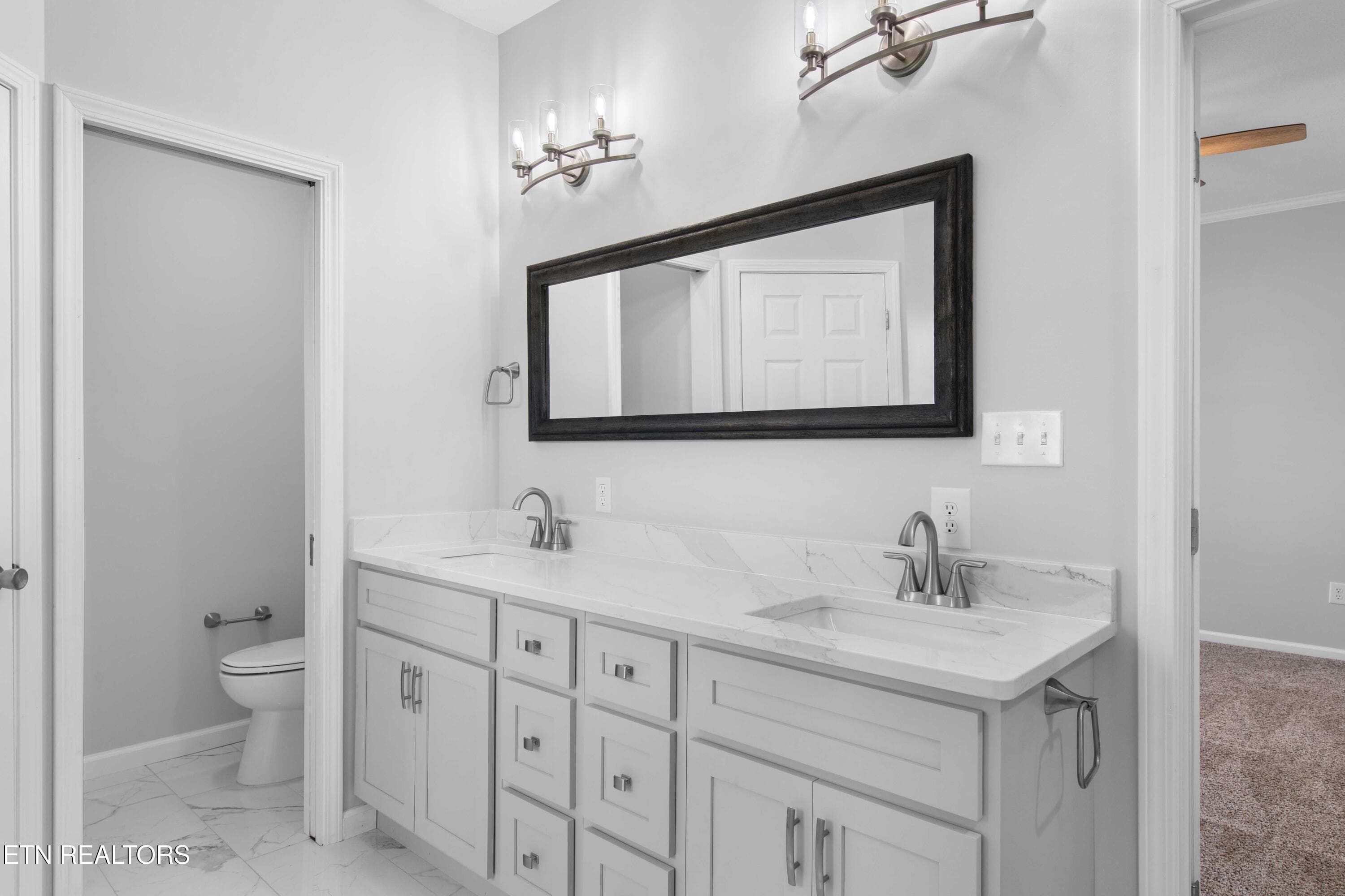 Lovely Double Vanity - 227 Sugar Maple Court, Madisonville, TN 37354