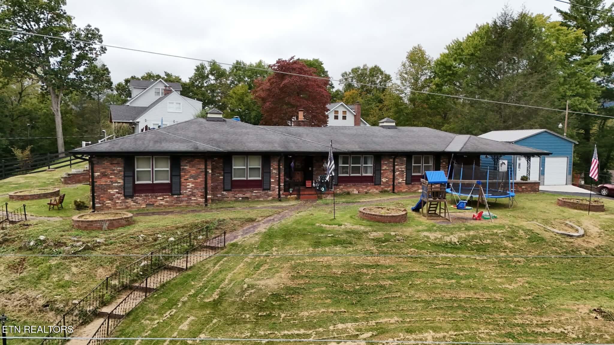103 Sherwood Rd, Middlesboro, KY 40965