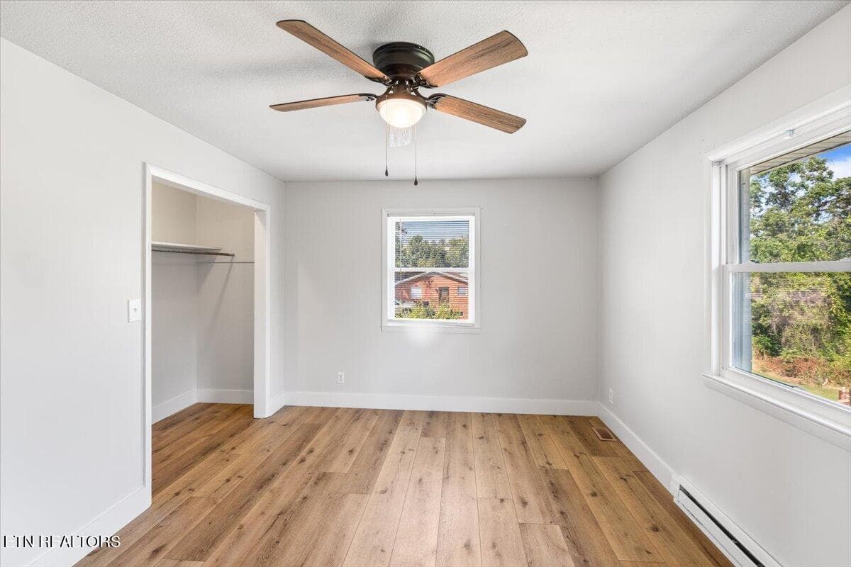28-234 College Park Dr - 234 College Park Rd, LaFollette, TN 37766, LaFollette