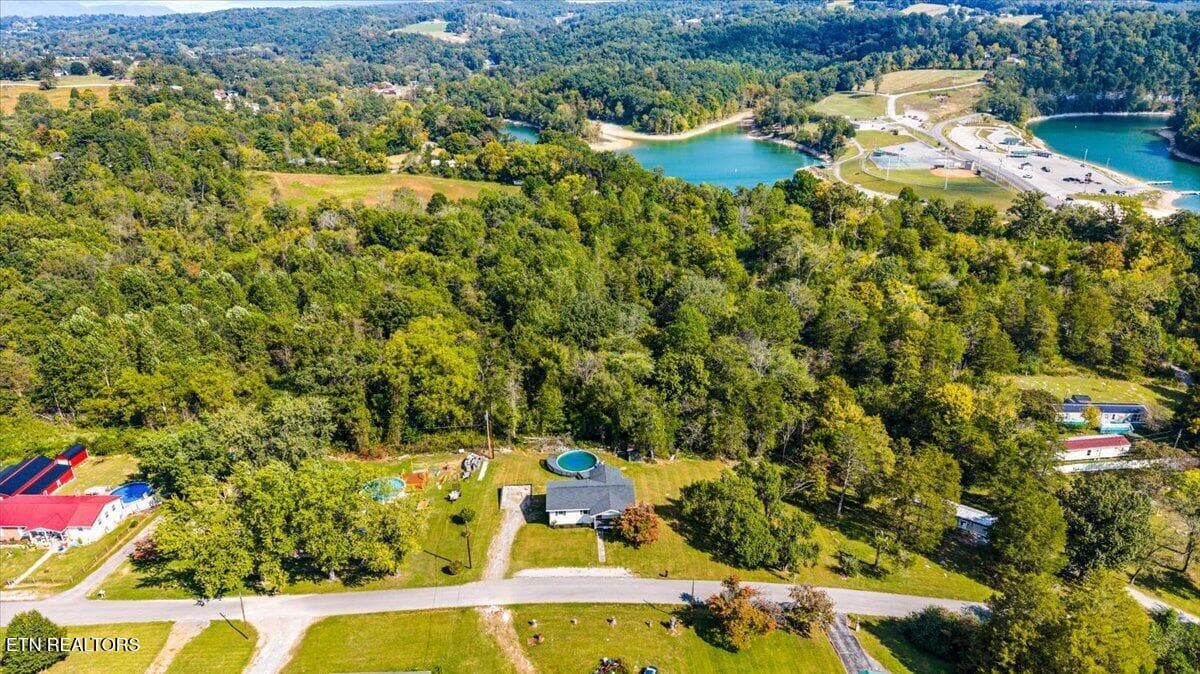 07-234 College Park Dr - 234 College Park Rd, LaFollette, TN 37766, LaFollette