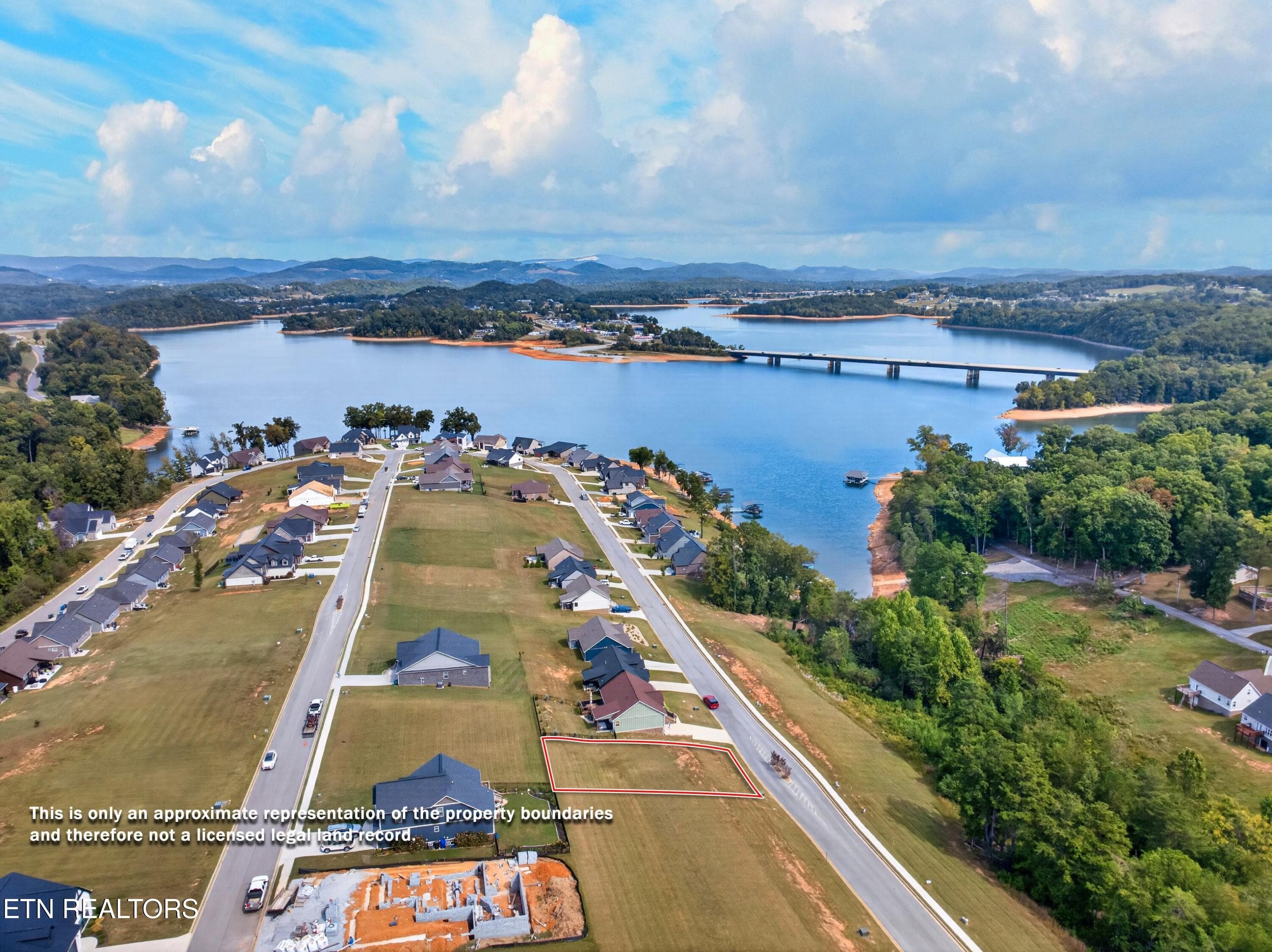 Bridgewater Blvd, Morristown, TN 37814