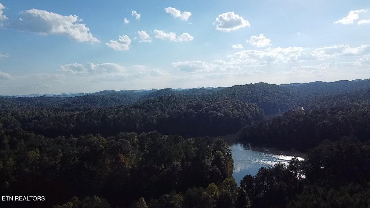 2026-10-01-17-19-46-086 - Ridgeline Drive, Vonore, TN 37885