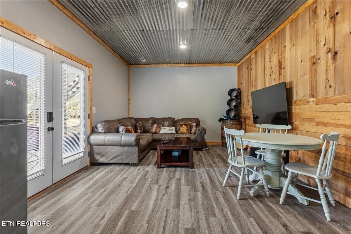 33-106 Cagle Rd-29 - 106 Cagle Rd, Tellico Plains, TN 37385, Tellico Plains