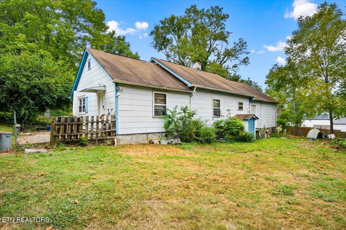 24-Exterior - 4155 Sevierville Rd, Maryville, TN 37804, Maryville