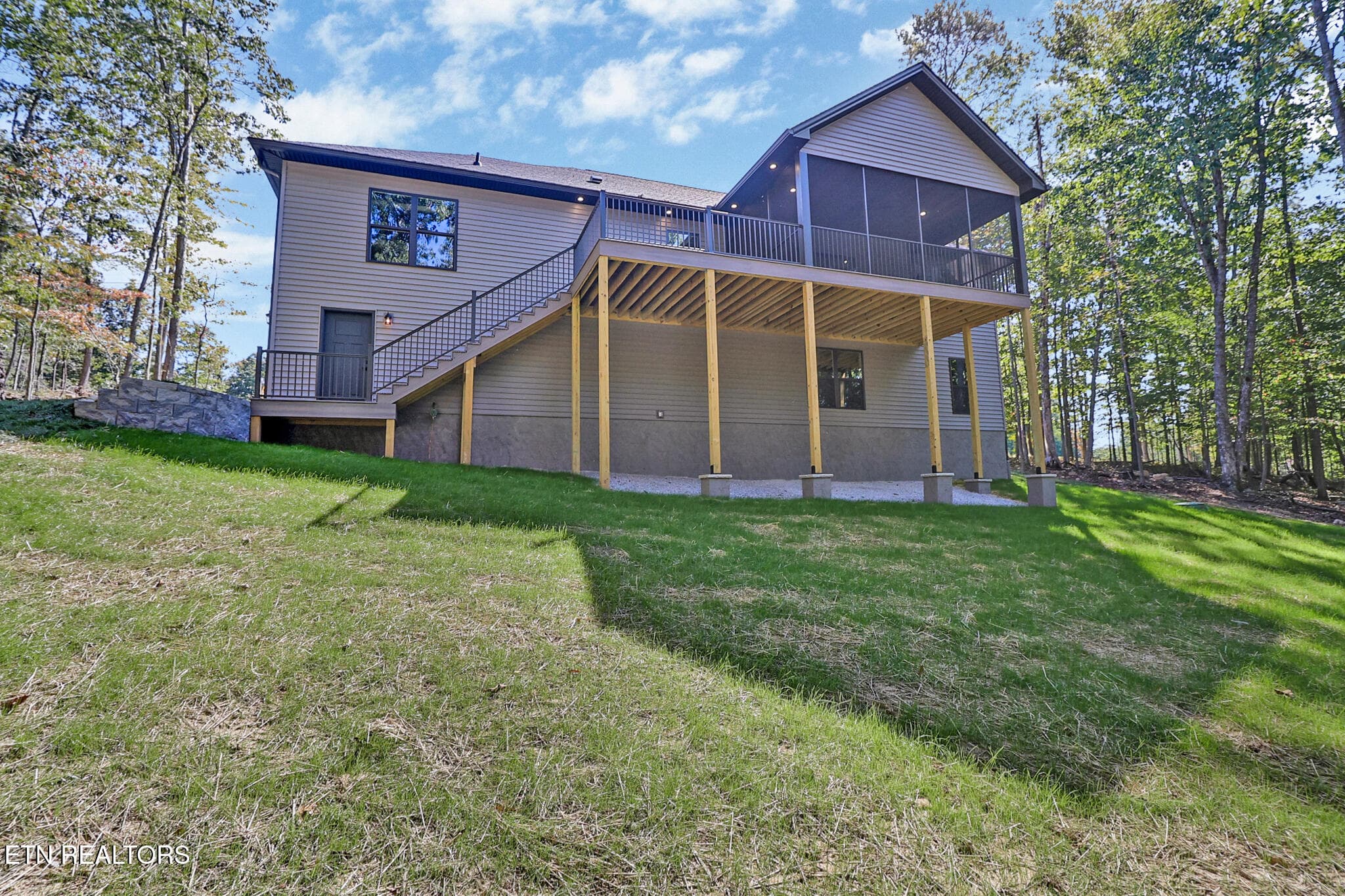 n44a0188-n44a0192 - 140 Markham Lane, Crossville, TN 38558, Crossville