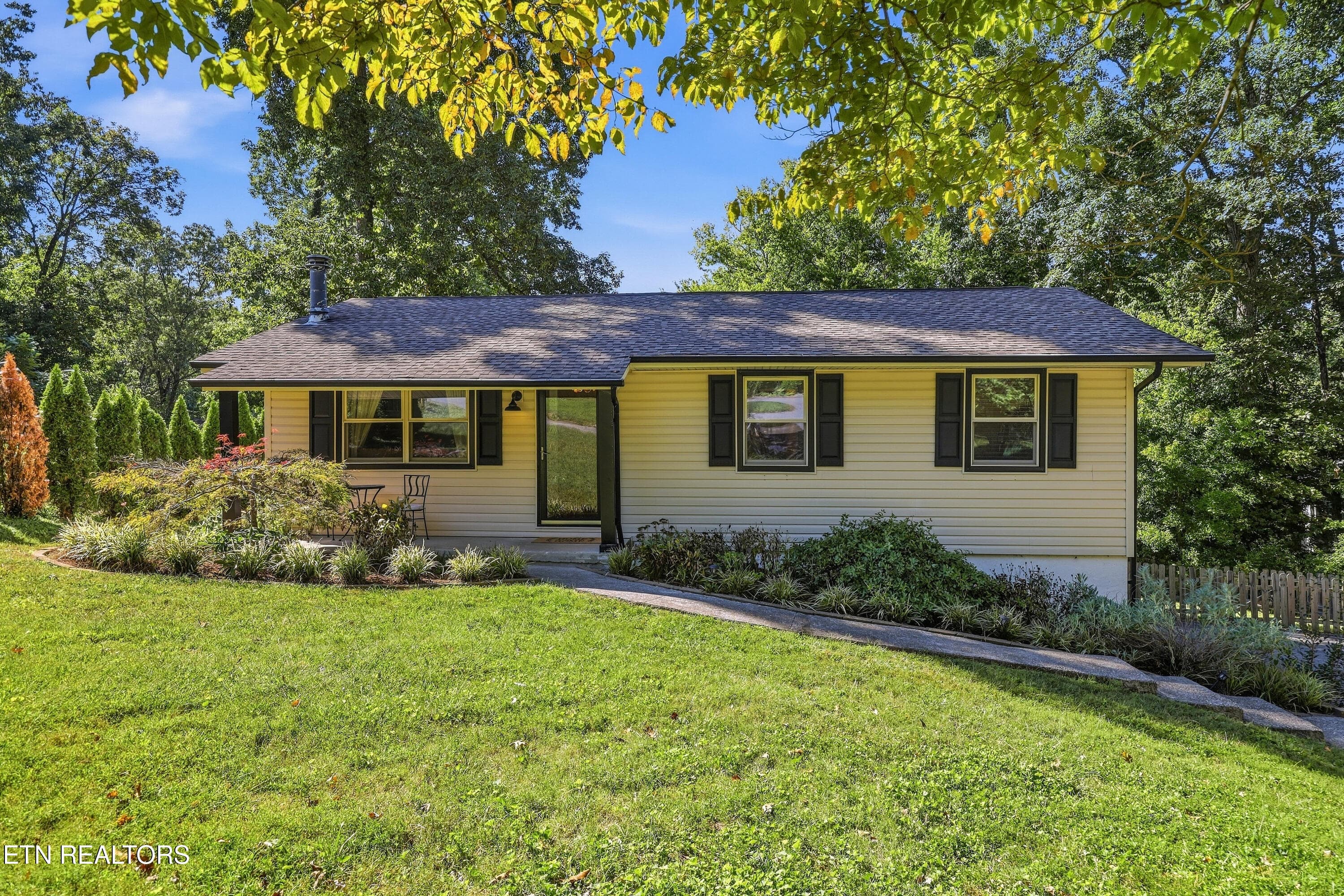 1403 Northshire Lane, Knoxville, TN 37922