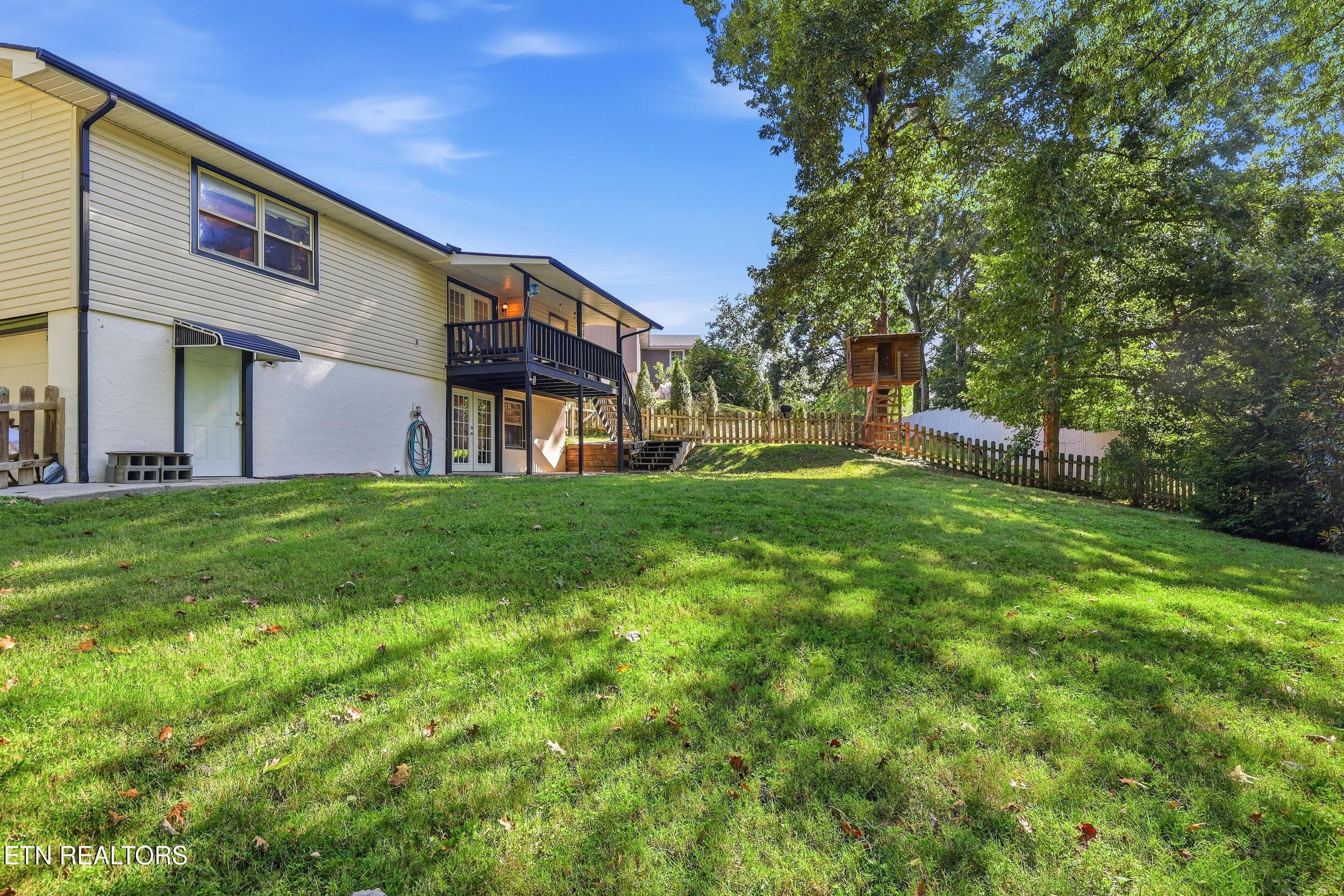 Backyard - 1403 Northshire Lane, Knoxville, TN 37922, Knoxville